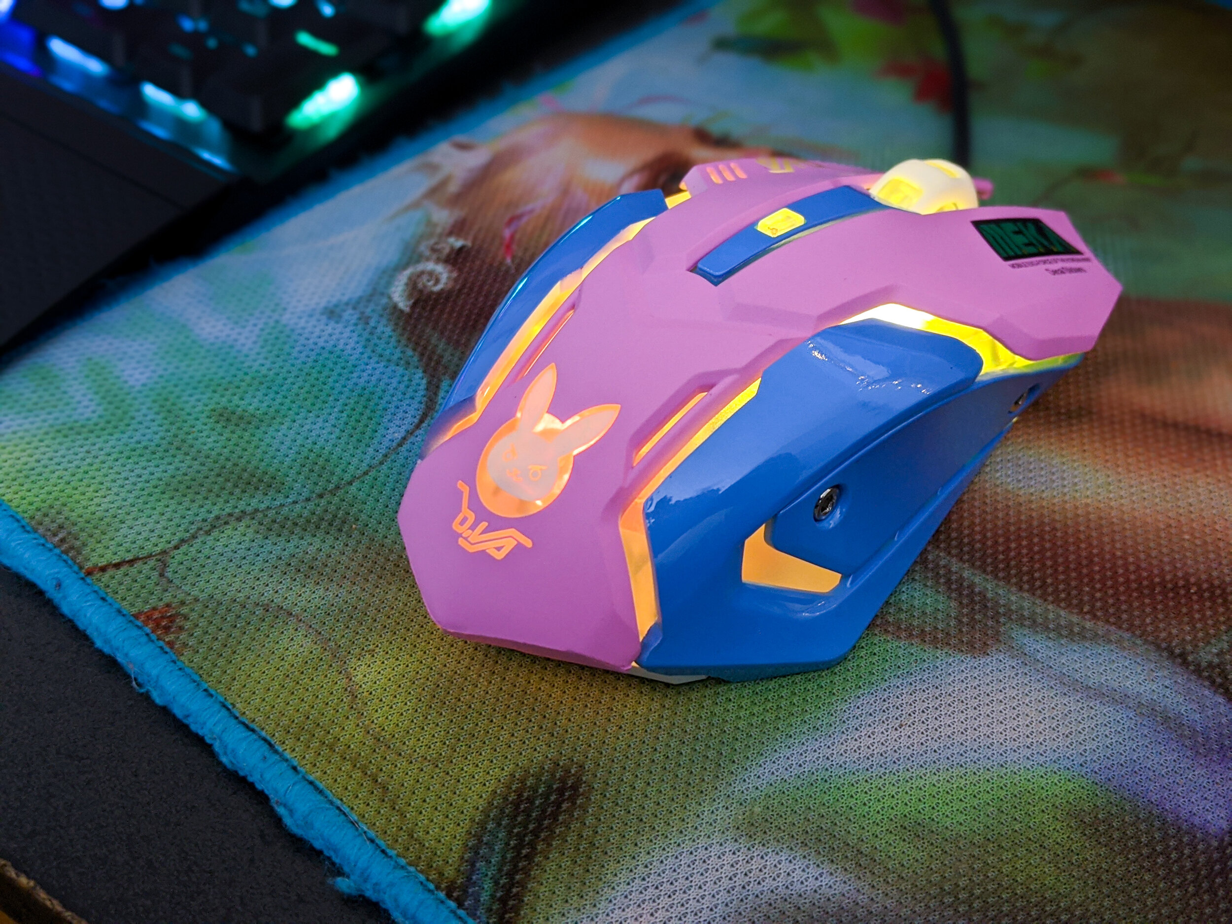 D.Va Mouse Review: Cute but Not Comfy — Sypnotix