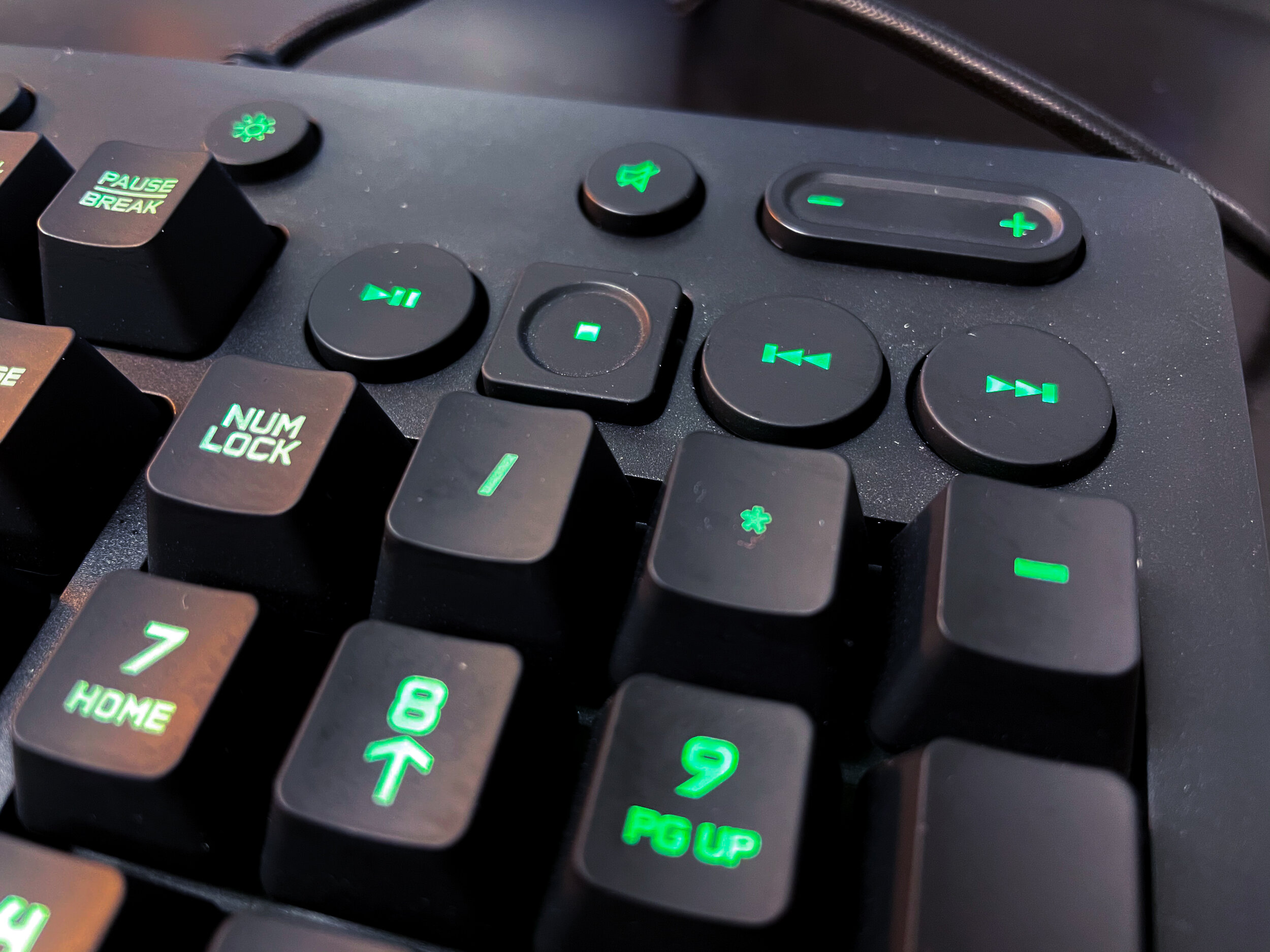 Logitech Prodigy G213 Keyboard Review: The Classic Starter — Sypnotix