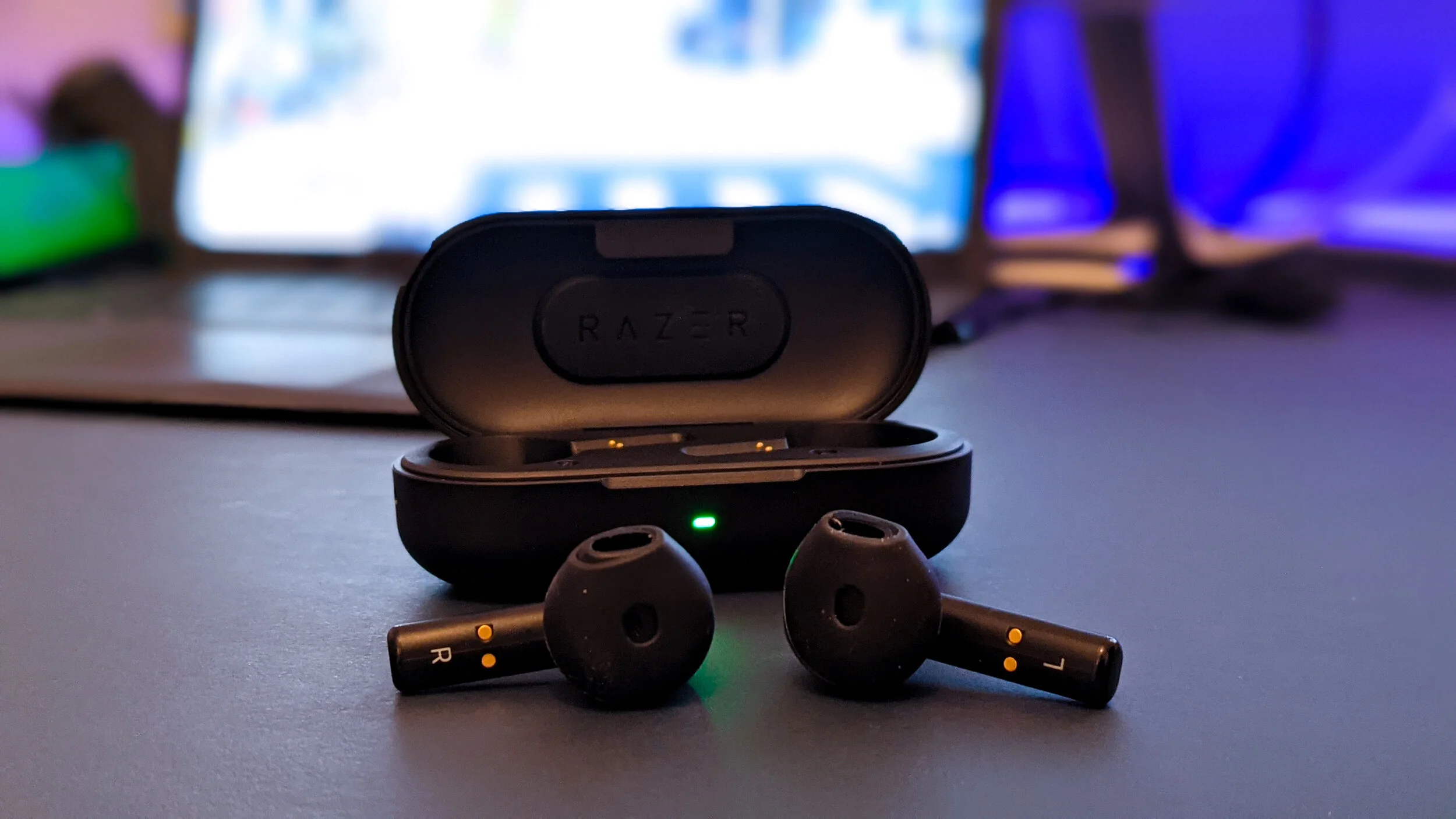 Razer Hammerhead True Wireless Earbud Reviews: Needs More Than a