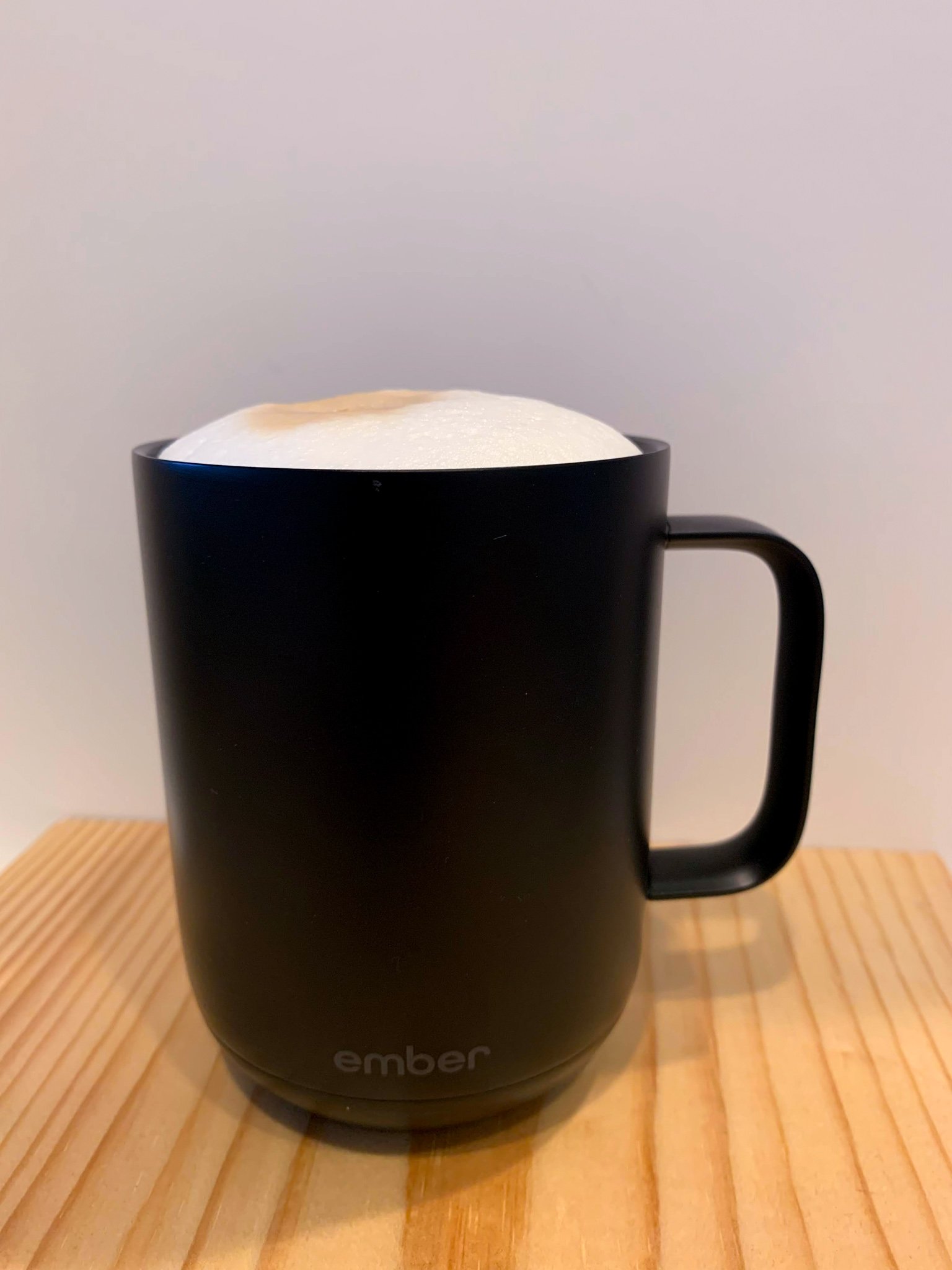 https://images.squarespace-cdn.com/content/v1/5f04f767ded4a14e876e6190/1637370855859-RNKE29064GC60DO0NLUD/ember_mug_drink.jpg