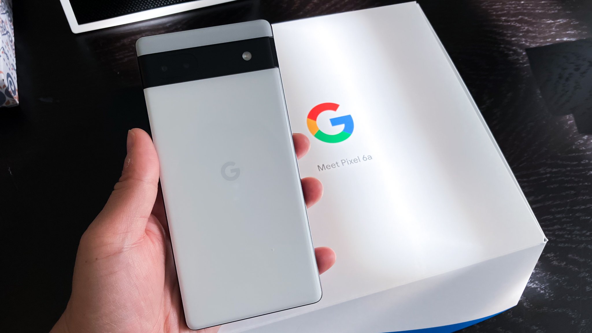 Google Pixel 6a Chalk