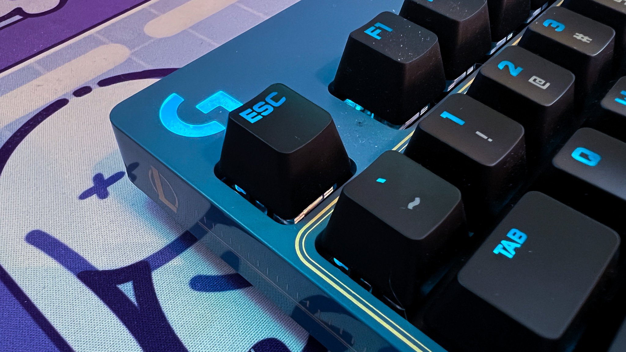Logitech G512 Mechanical Gaming Keyboard - Fast, Responsive, and