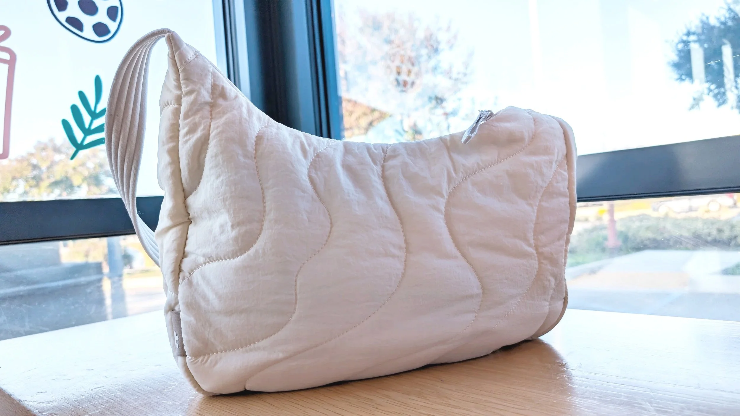 Tomtoc 9L Terra-T34 Puffer Crossbody  Bag Review