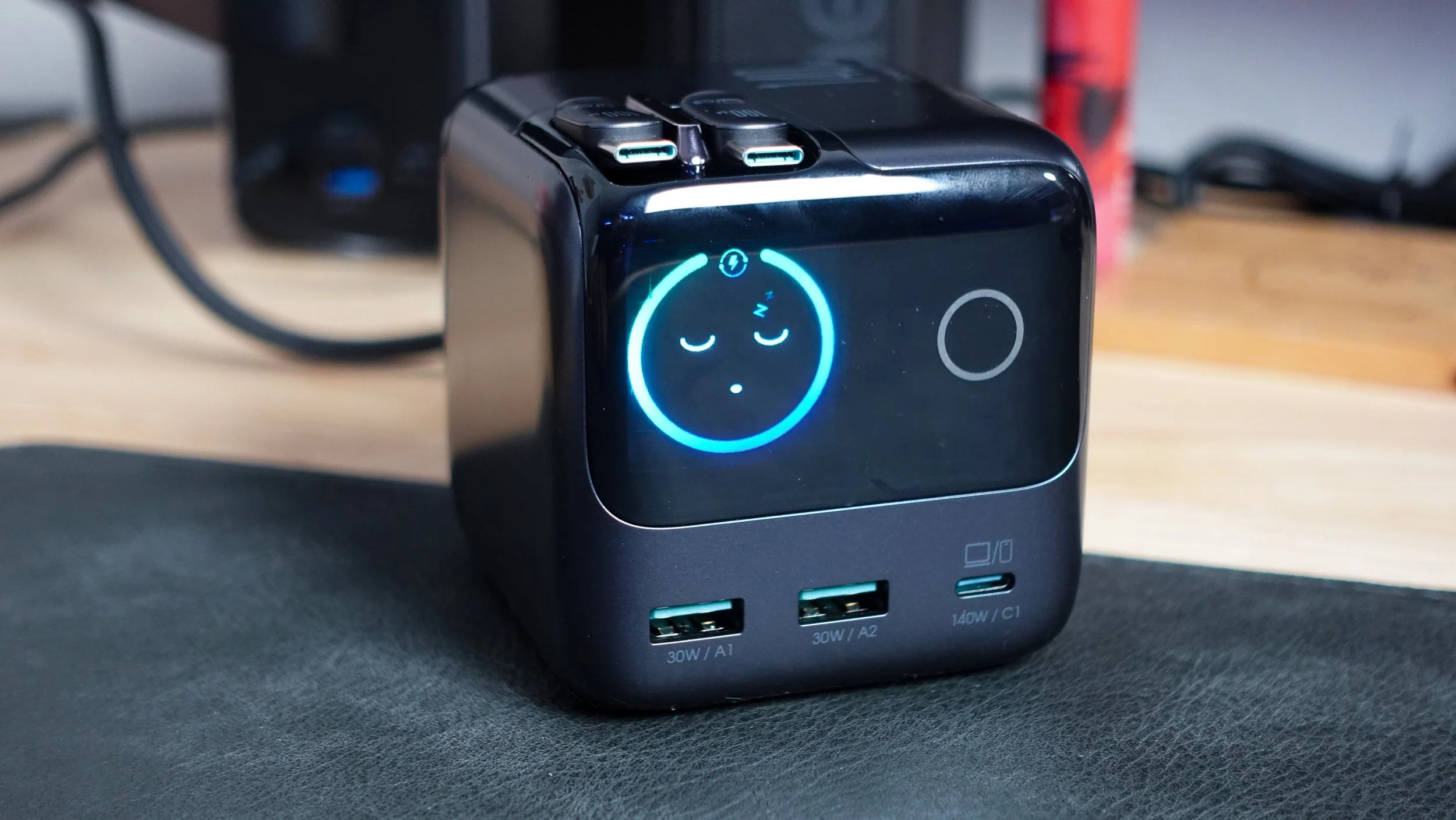 JOYROOM PODIX Desktop Charger Review