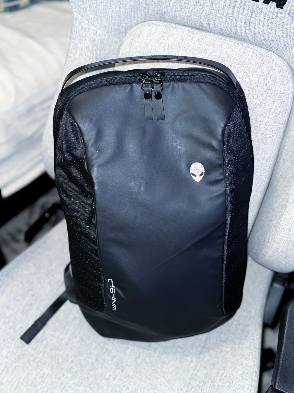 Alienware Horizon Slim Backpack Review  Sypnotix