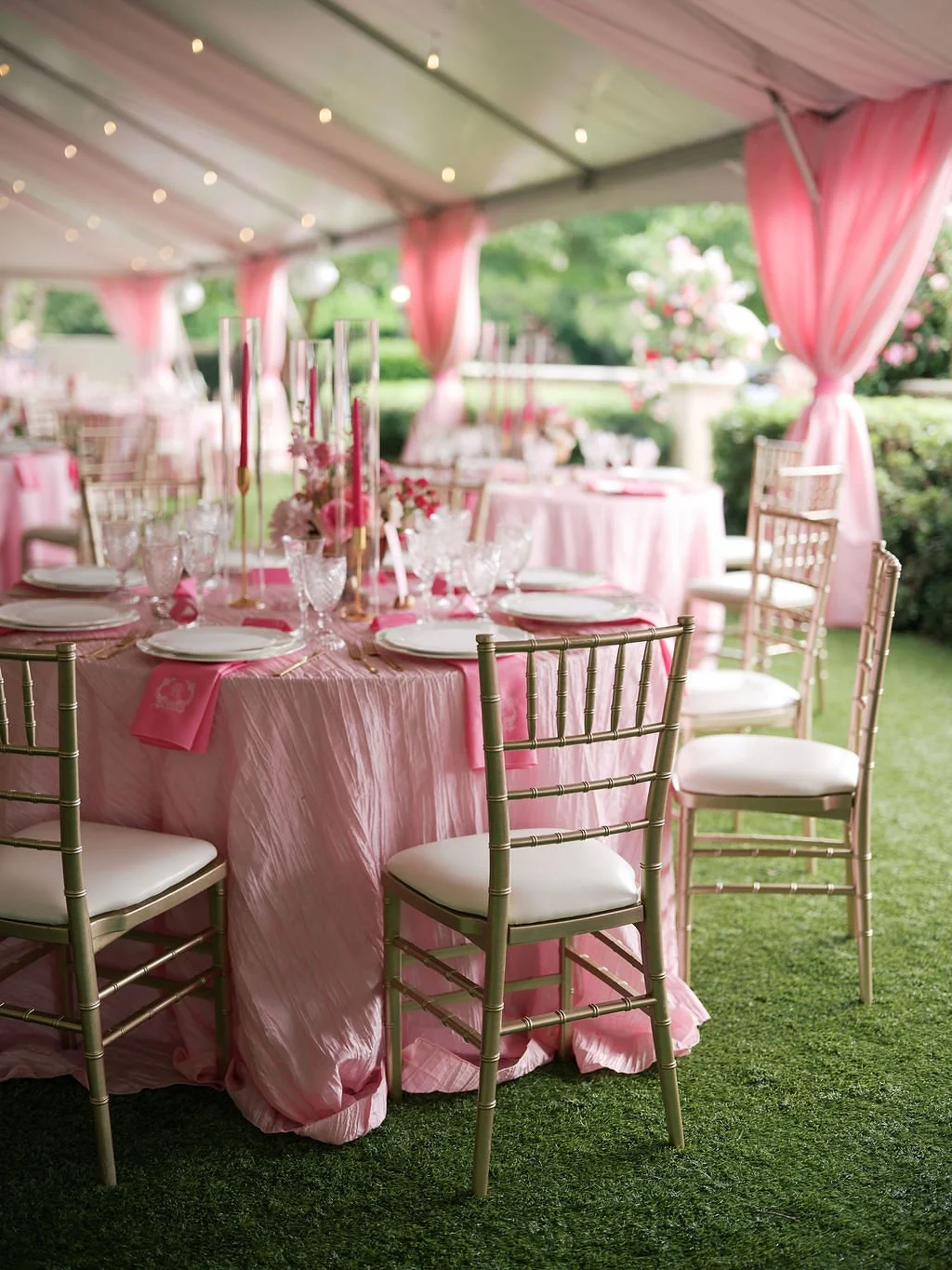 An Auburn Fairytale in Pink | Live Painting at Fountainview Mansion