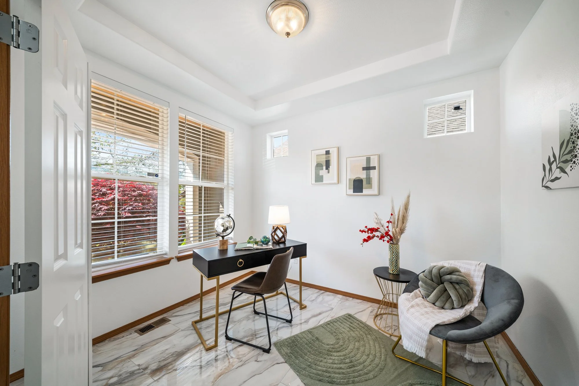312 Oso Berry St NW-4.jpg