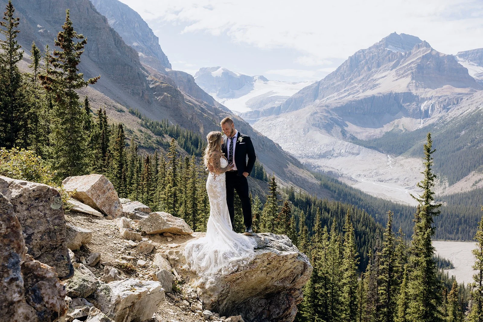 elopement-photos-on-the-icefields-parkway-in-the-canadian-rockies-with-Banffs-local-photographers-and-elopement-planners-Wild-Alpine-Image-Co.