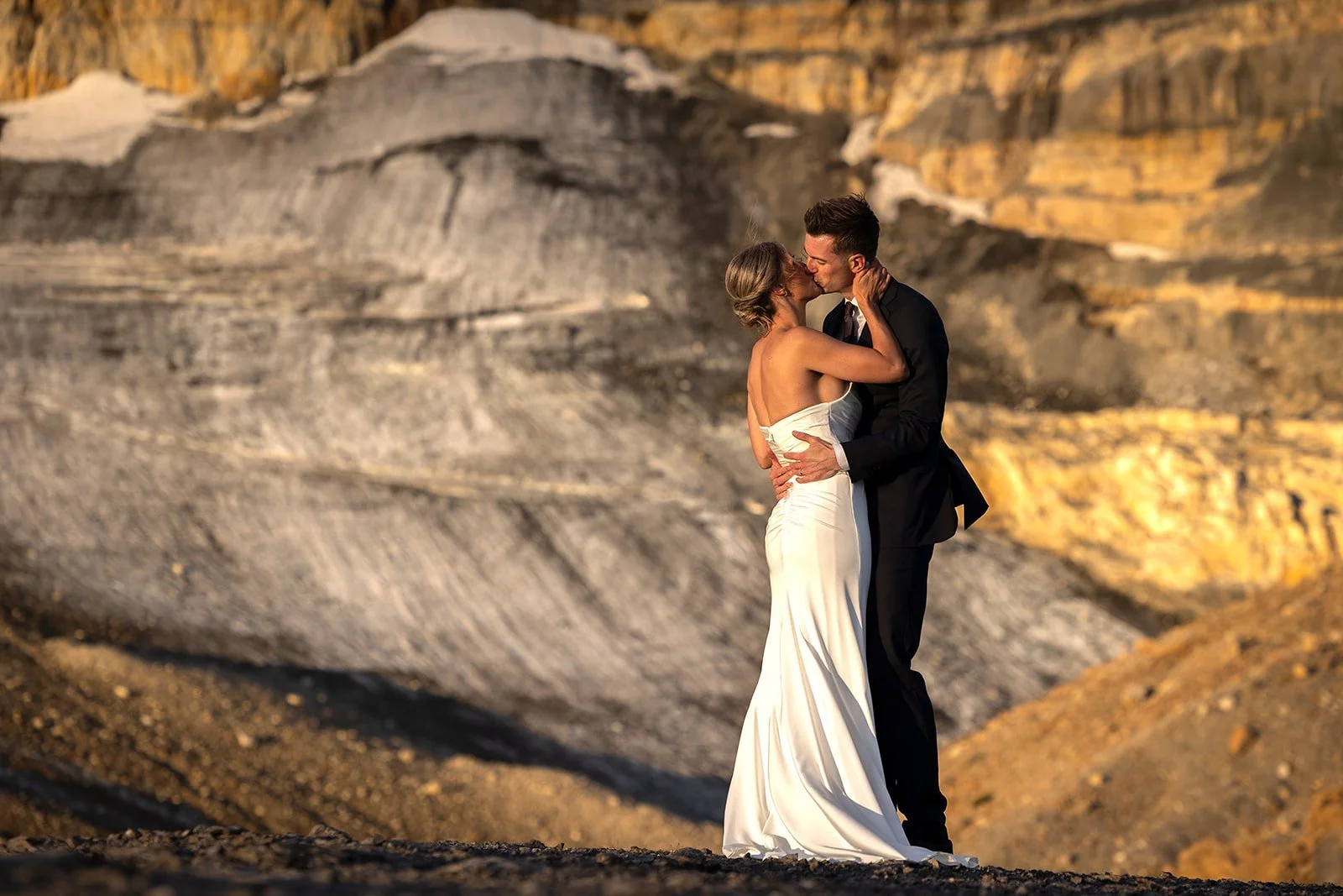 Rockies-Heli-sunrise-summer-heli-elopement-captured-by-the-recommended-photographers-Wild-Alpine-Image-Co.