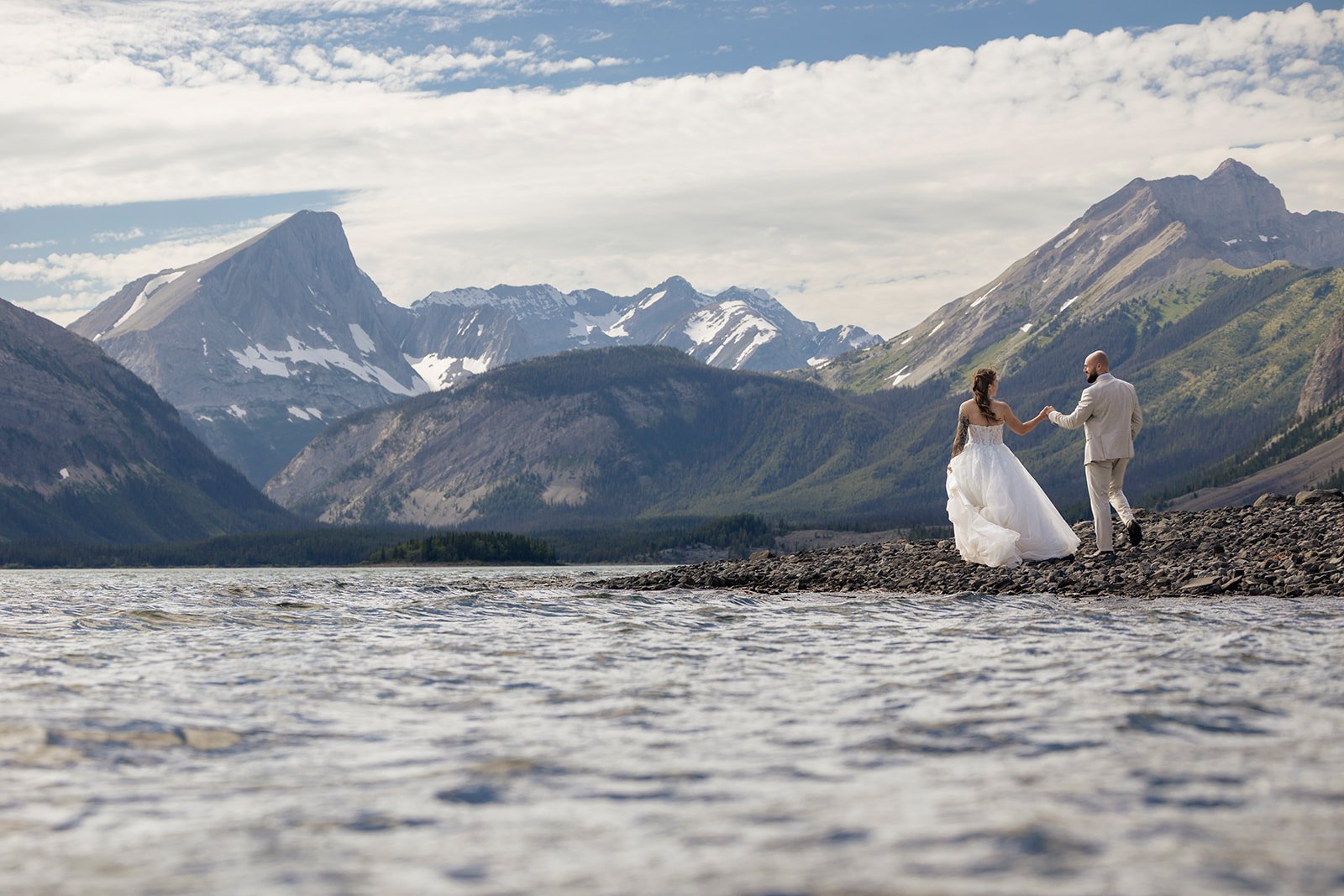 wild-helicopter-elopements-in-banff-with-local-photography-experts-Wild-Alpine-Image-Co.