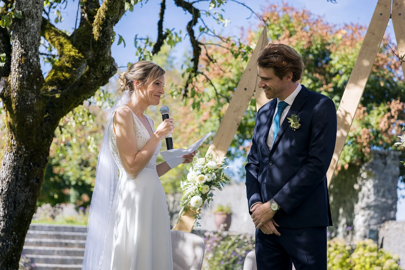 ferme-de-gy-wedding-in-haute-savoie-at-Ferme-de-Gy-captured-by-destination-wedding-photographers-Wild-Alpine-Image-Co.