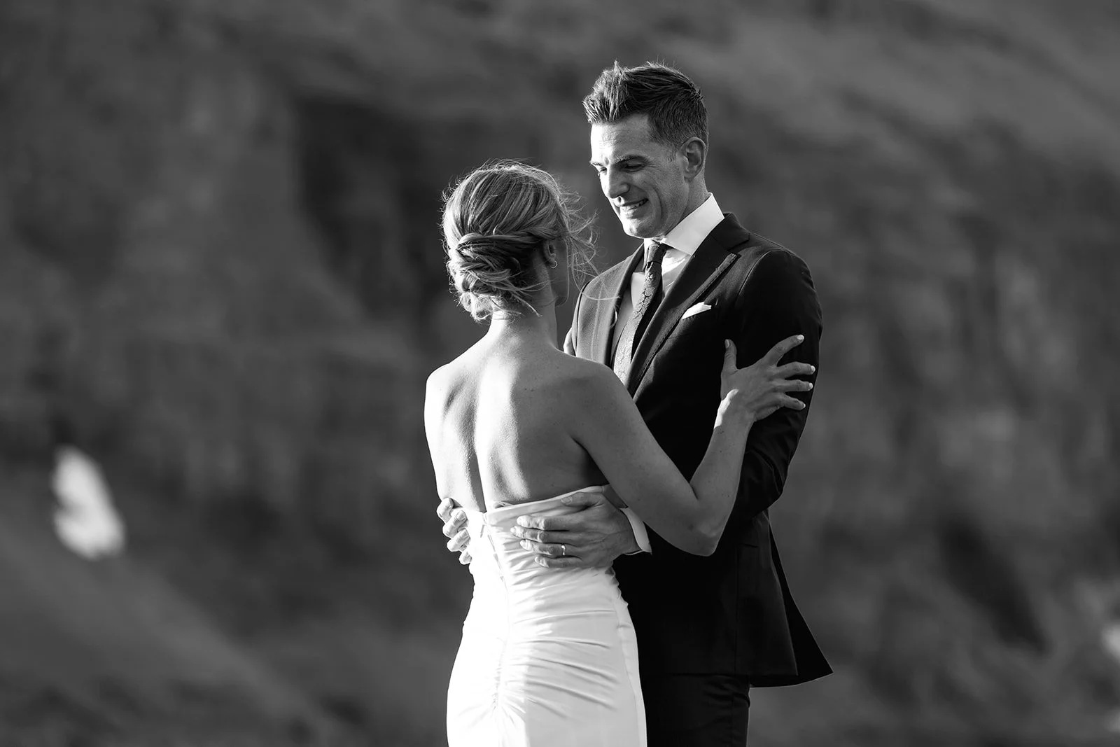 Rockies-Heli-sunrise-summer-heli-elopement-captured-by-the-recommended-photographers-Wild-Alpine-Image-Co.