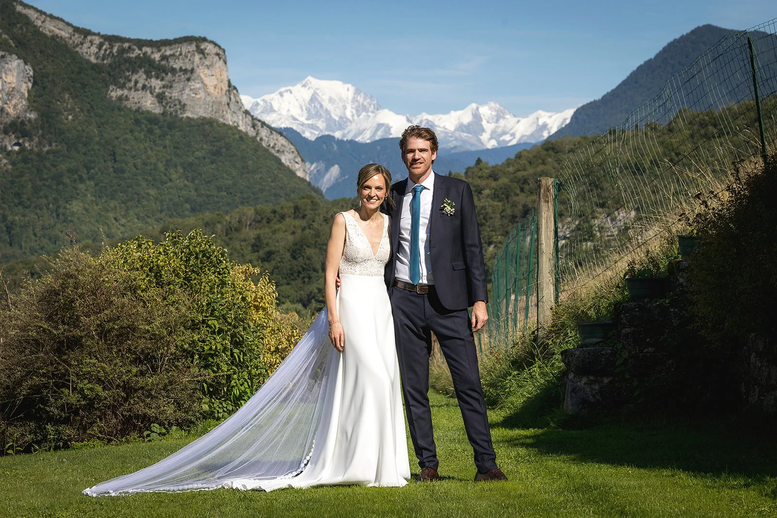 ferme-de-gy-wedding-in-haute-savoie-at-Ferme-de-Gy-captured-by-destination-wedding-photographers-Wild-Alpine-Image-Co.
