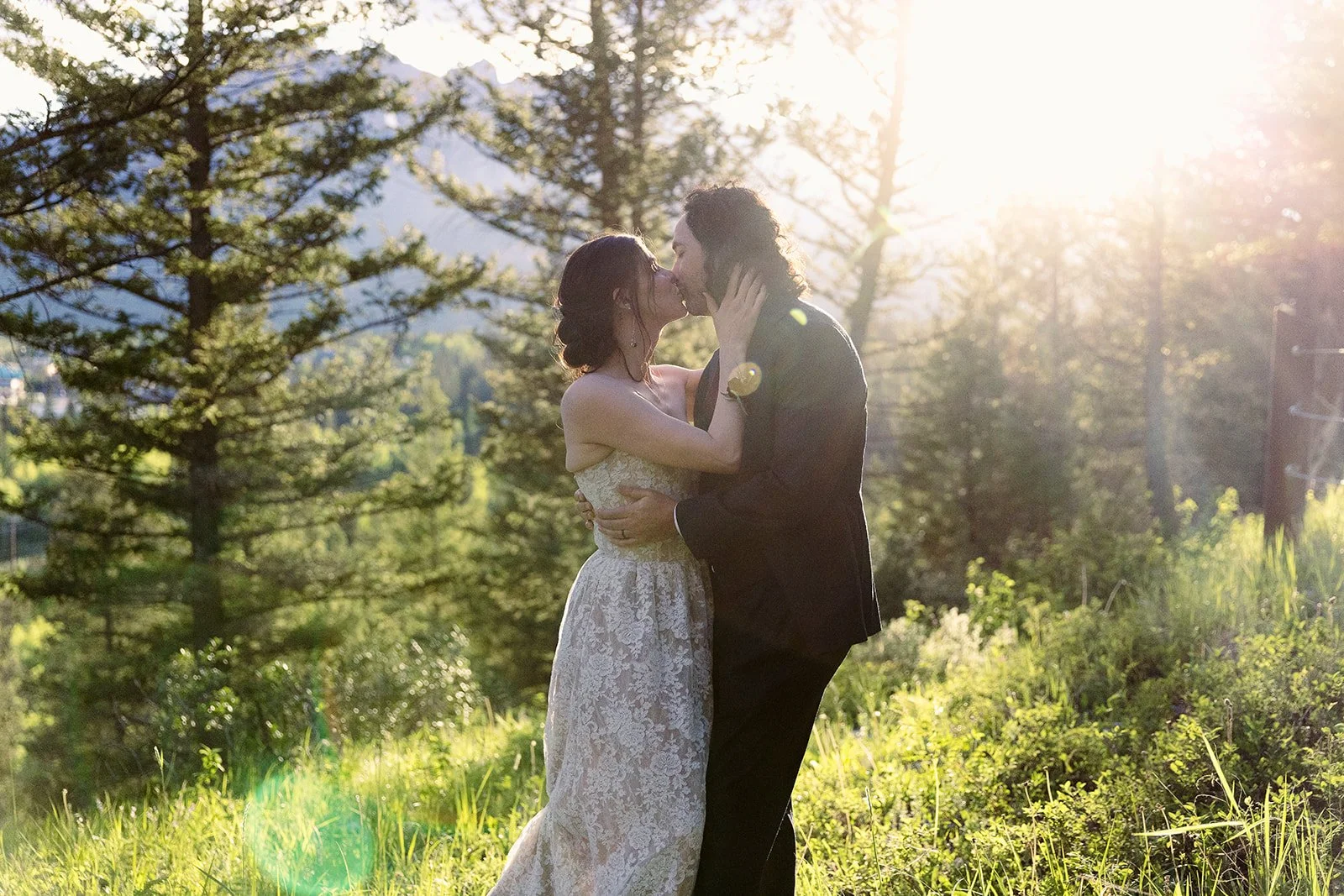 golden-hour-wedding-photos-in-canmore-at-the-canmore-alpine-hostel-with-local-photographers-Wild-Alpine-Image-Co.