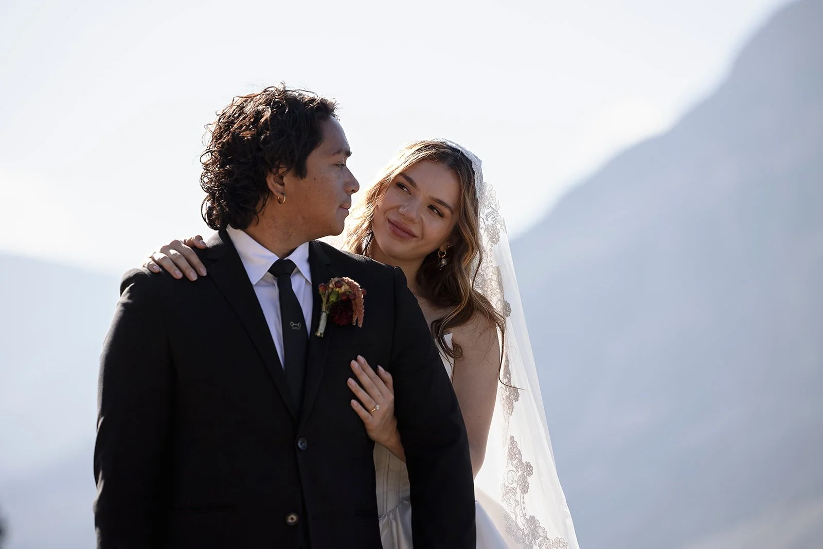 peyto-lake-elopement-in-the-fall-planned-and-photographed-by-Wild-Alpine-Image-Co.