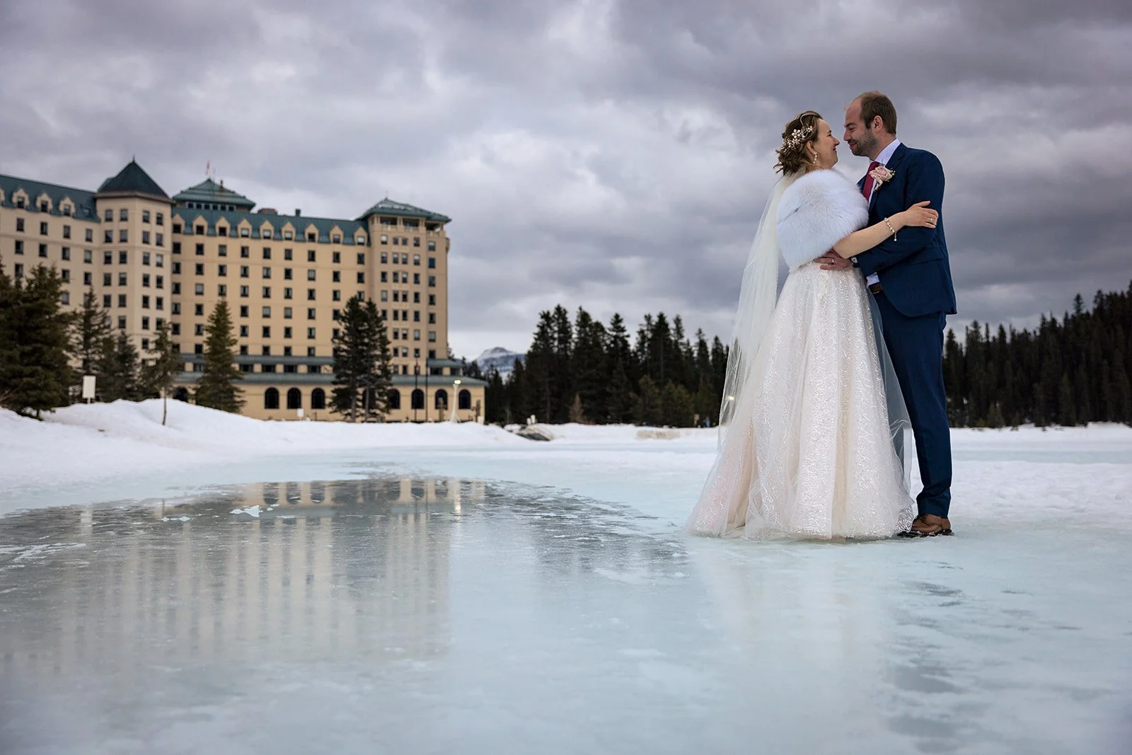 Fairmont chateau lake louise wedding 60 photos - Astyledwedding.com