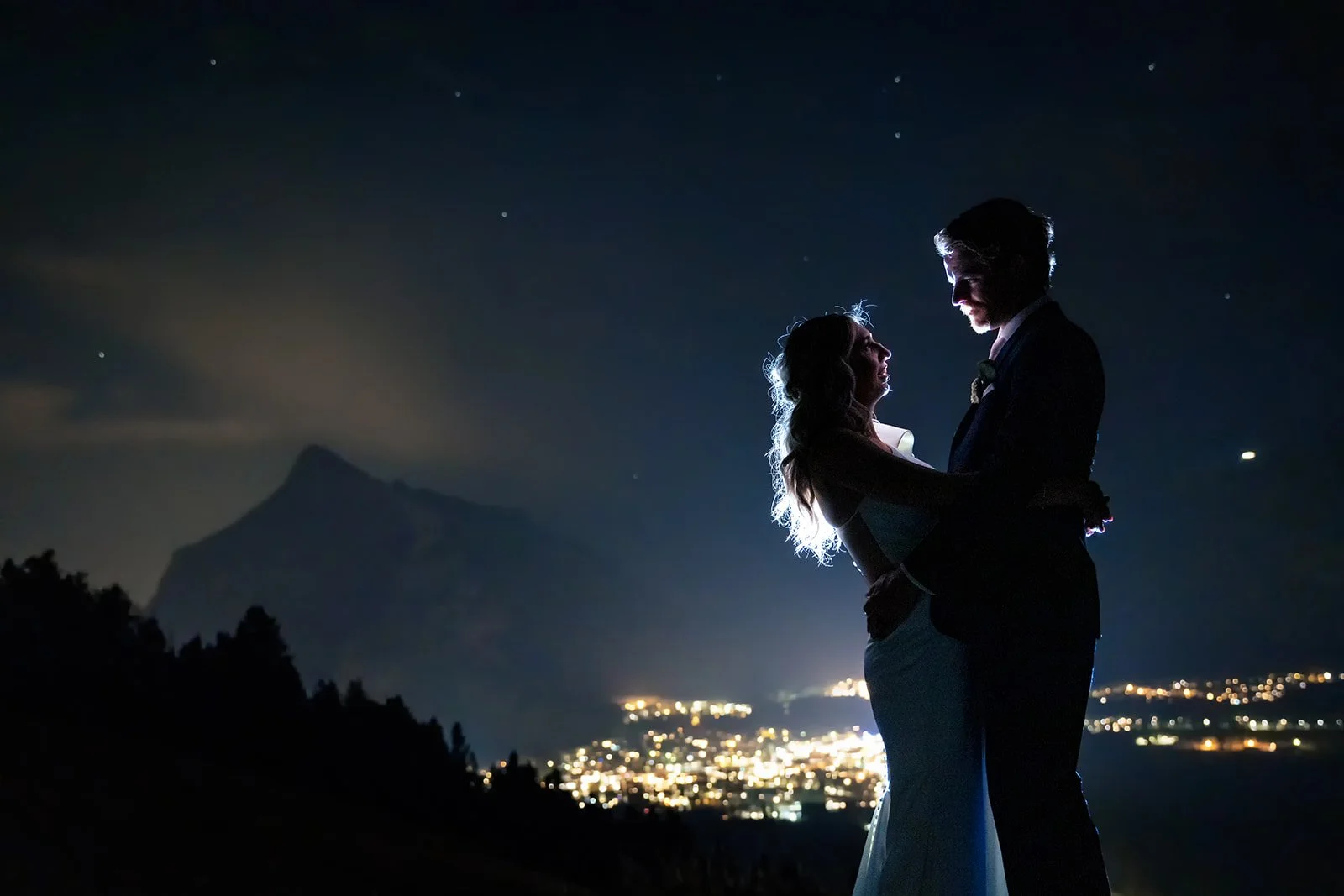 banff-elopement-photos-at-night-under-the-stars-with-Banffs-local-photographers-and-elopement-planners-Wild-Alpine-Image-Co.