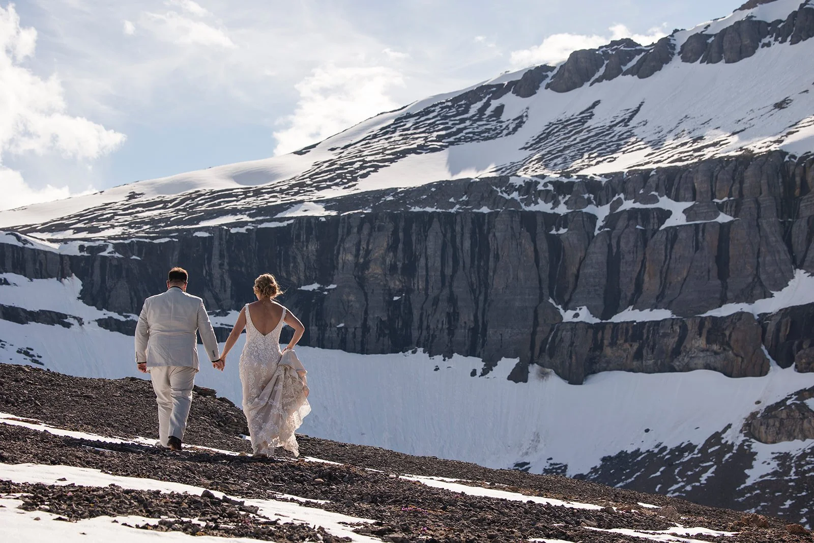 wild-helicopter-elopement-in-the-canadian-rockies-with-Wild-Alpine-Image-Co.-Banff's-experts-in-planning-secluded-elopements-in-the-Canadian-Rockies