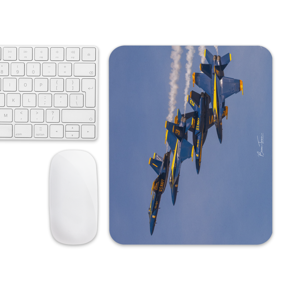 mouse-pad-white-front-6917f884ba3a1.png