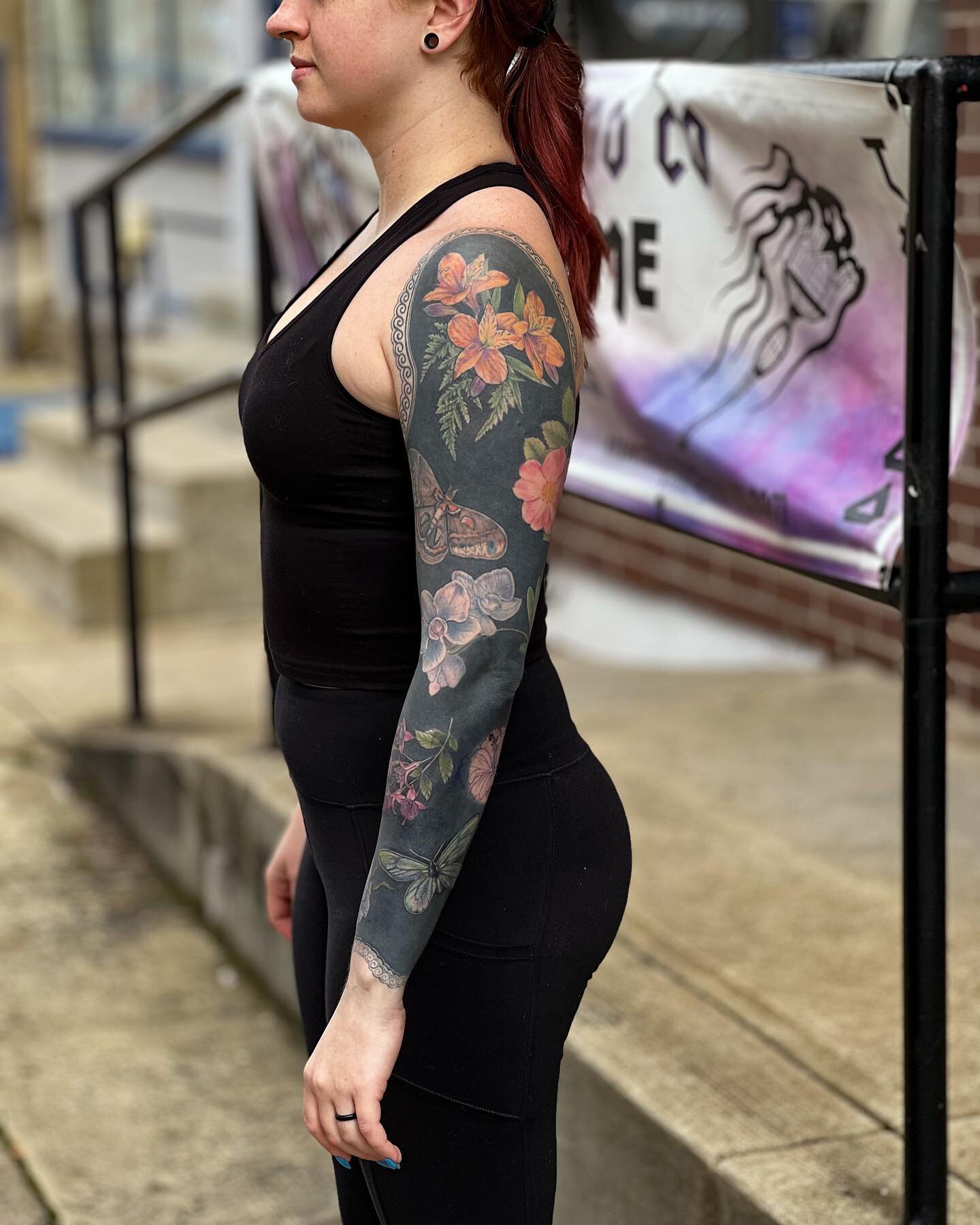 Black work vintage floral sleeve by @katizmenkowskitattoos done at @serpentmoonpgh located on Liberty Ave in #pittsburgh Pa. #412tattoo #pittsburghtattooartist #blackwork #blackworkers