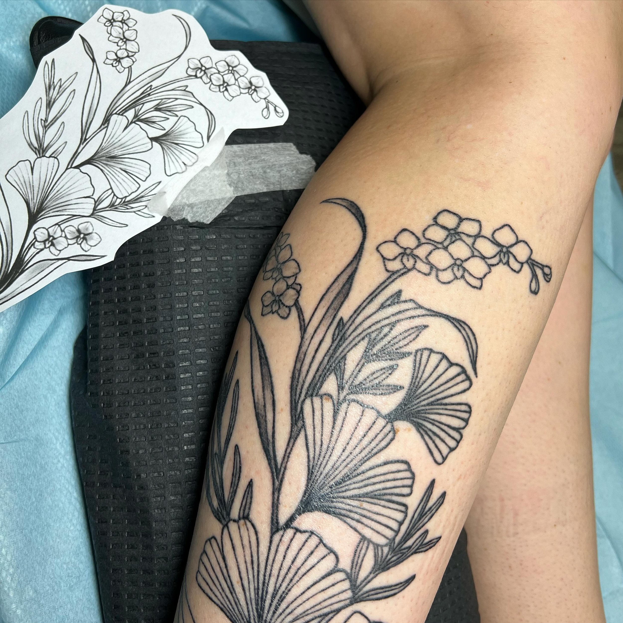 @wraith_  makes the most beautiful romantic designs 🖤