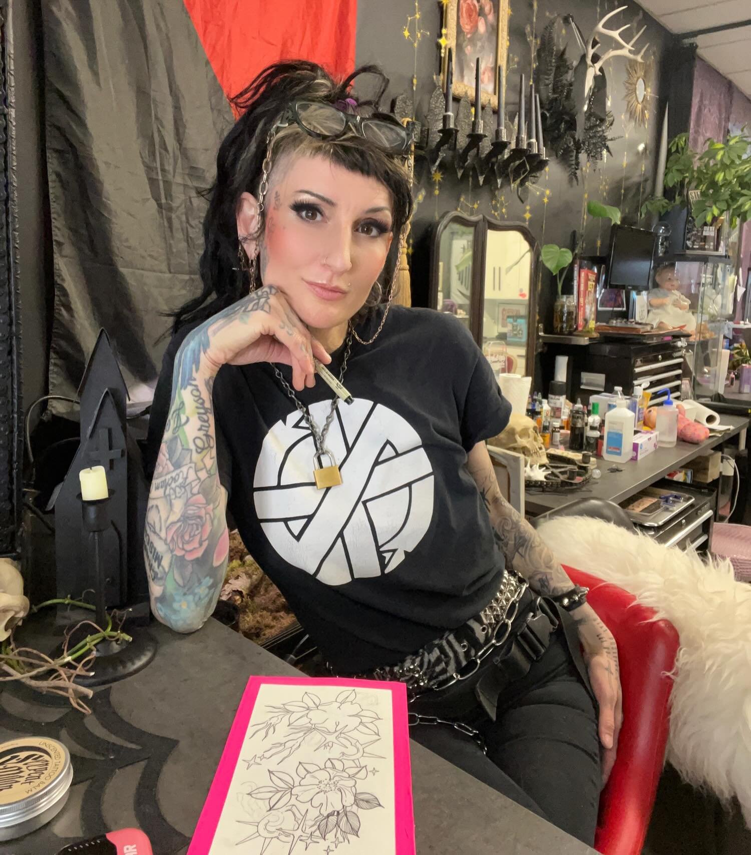 Come visit us in Bloomfield! 🖤Kati, Candy and Izzy doing tattoos on the daily and Kensington doing body piercing! 🖤