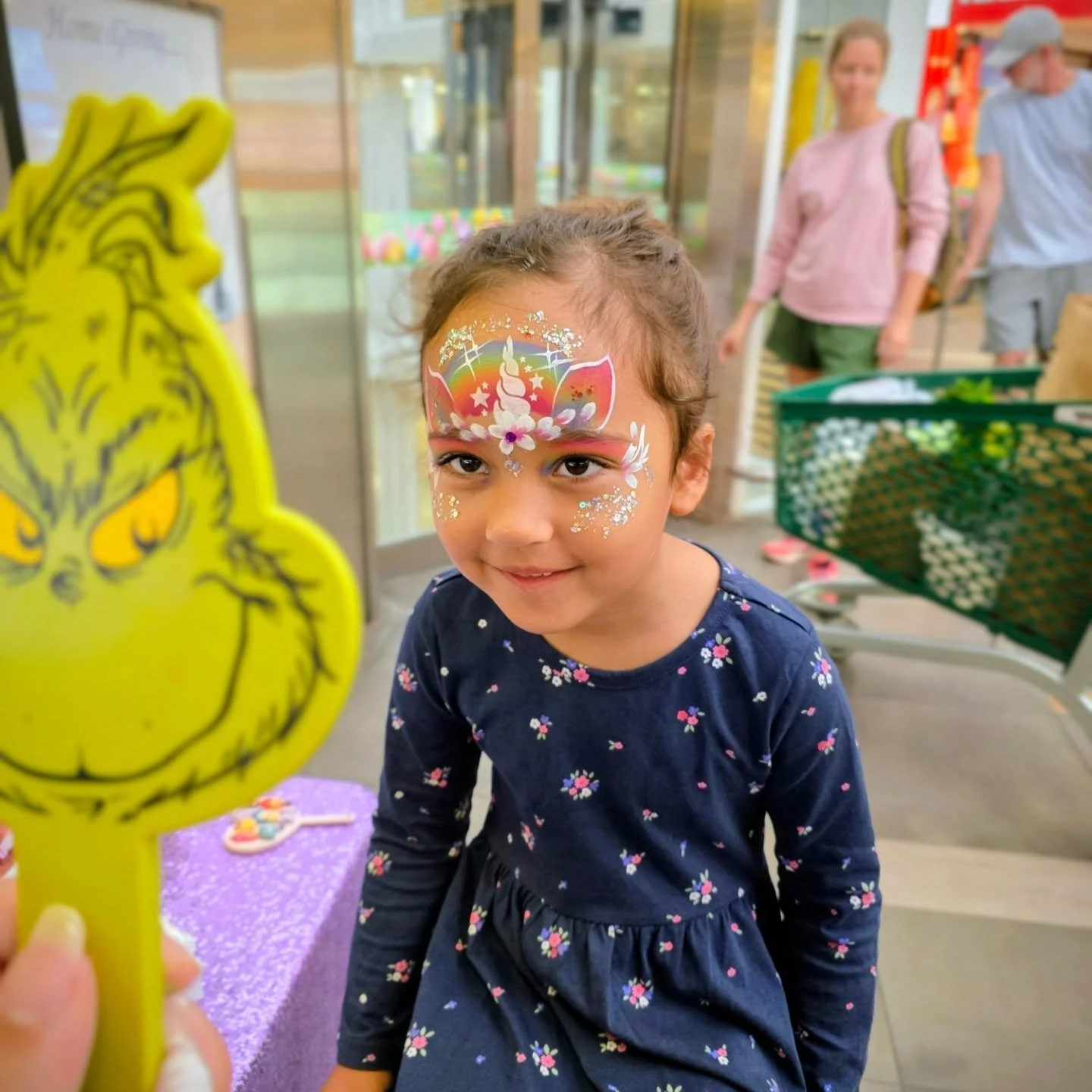 Happy Easter 🐣🐰 Today's gig @bridgepoint_mosman, with the Easter bunny and @miss_marilla for @misssusalina 🐰! Lots of chirpy faces, happy parents, and free face painting with loads of glitter on a rainy day. Had to snap my pink Glitter adidas shoe