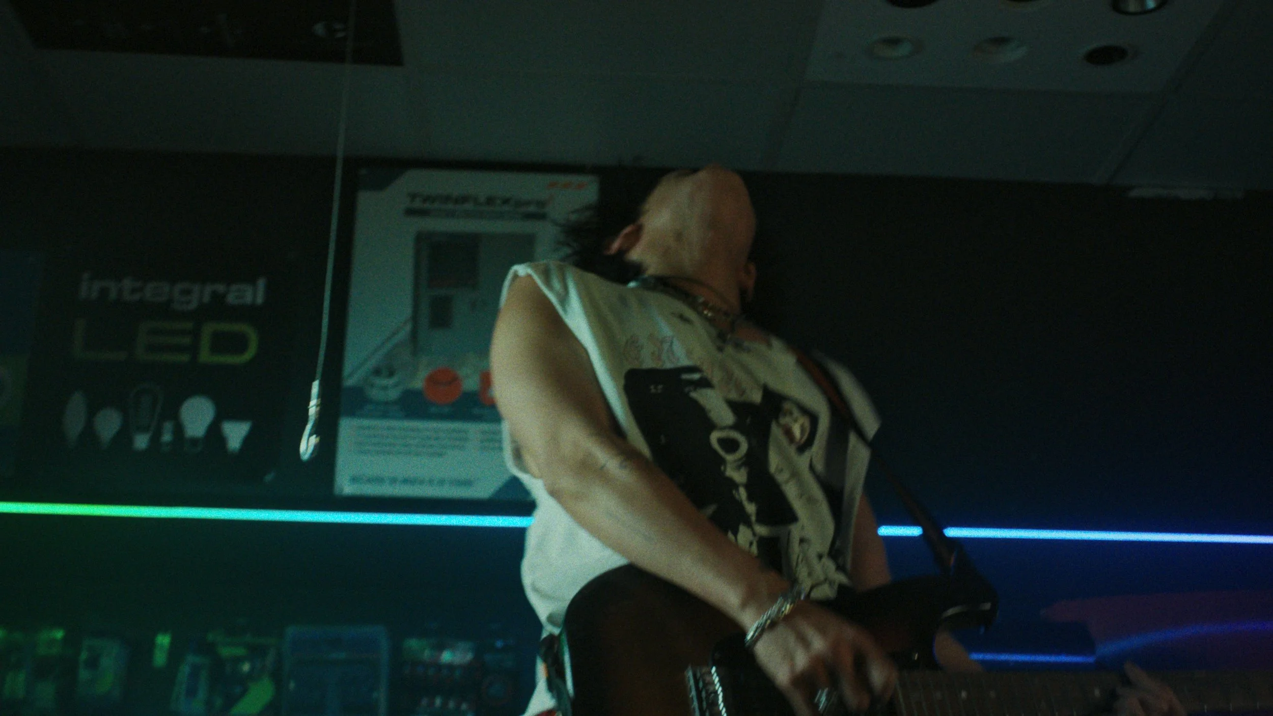 upsidedown_still47.jpg