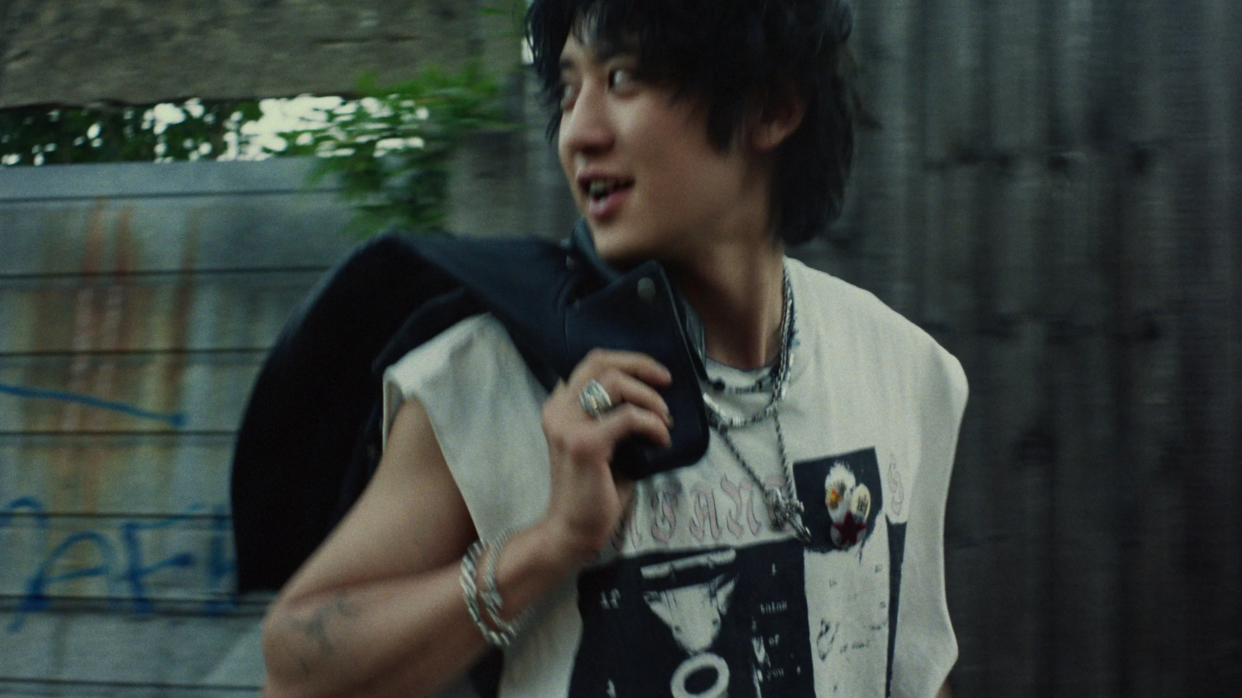 upsidedown_still34.jpg