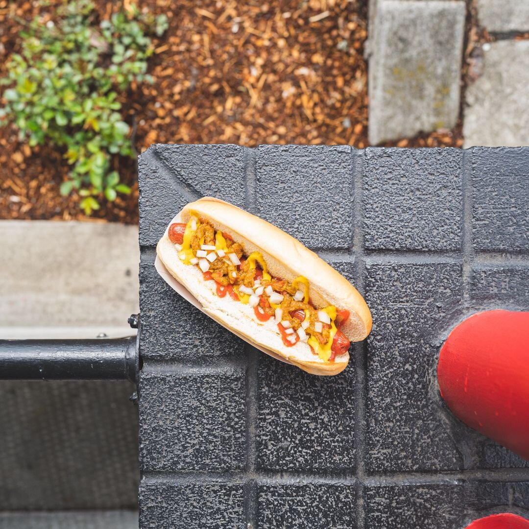 Celebrate the essence of summer with our Classic Hotdog! 😎☀️🌭

This baby comes complete with the perfect combination of ketchup, mustard, relish, and onions. It's the perfect way to satisfy your cravings and capture the nostalgic flavors of the sea