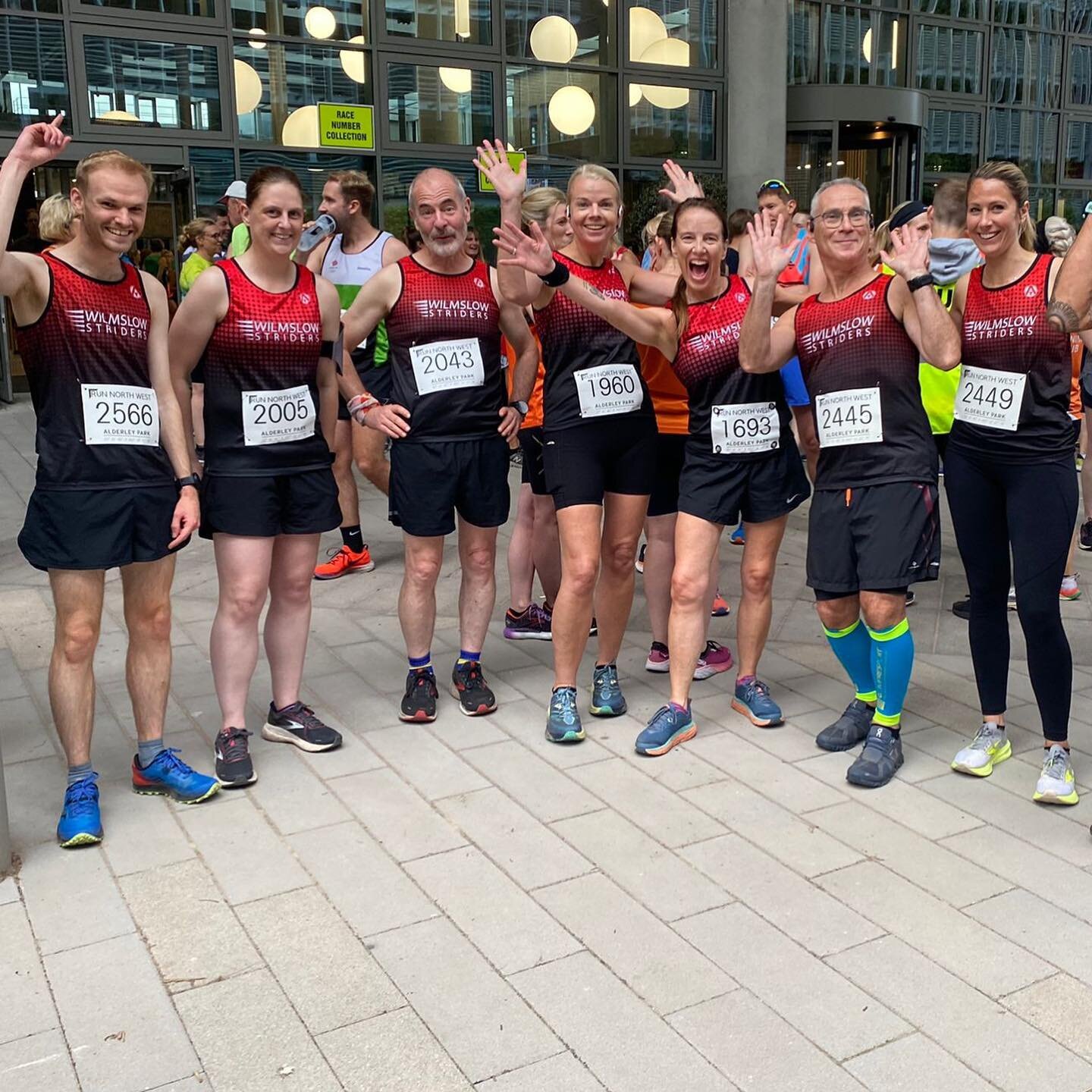 A fantastic evening at the Alderley Park Summer Trail Race. Well done to all of our members who raced, and a special mention to Amanda who came third in her age category - an amazing result!
 👏👏👏 
Thank you as always to the team @run_north_west an