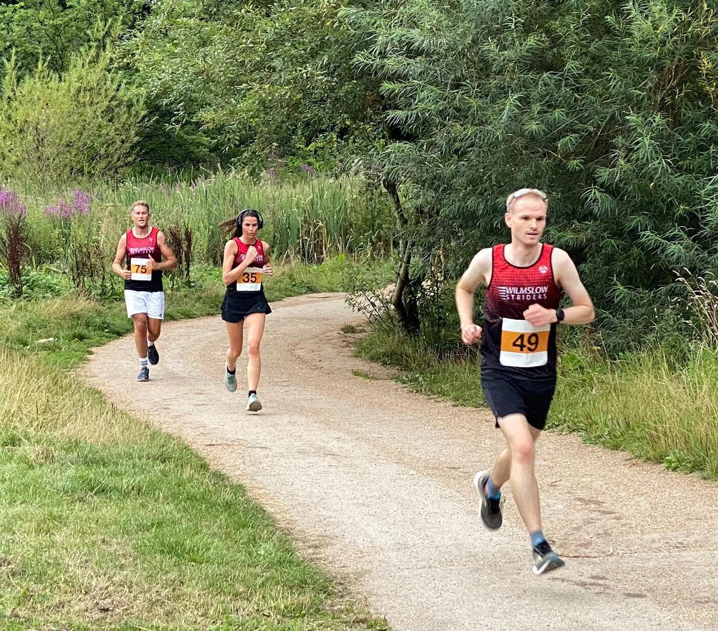 Striders Versus Styal RC Handicap Race 🏃&zwj;♀️🏃&zwj;♂️☀️
A brilliant evening competing against our friends from @styalrunningclub in Race 2 of the Summer Series.&nbsp; The handicaps made it such an exciting race, with every runner having equal cha
