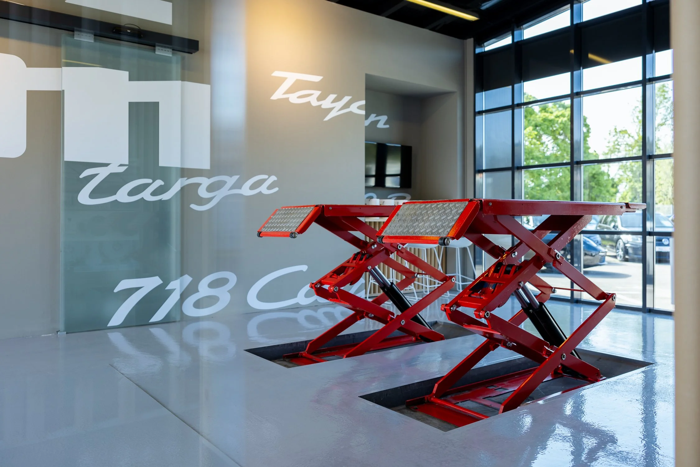 Porsche_pop-up service_24.4.2025-14.jpg