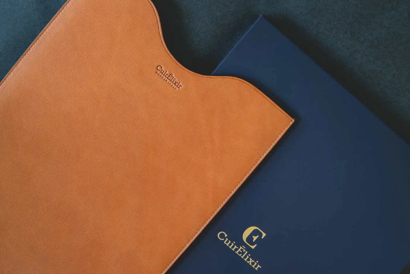 CuirElixir_Concepts_iPad_Sleeve.jpg