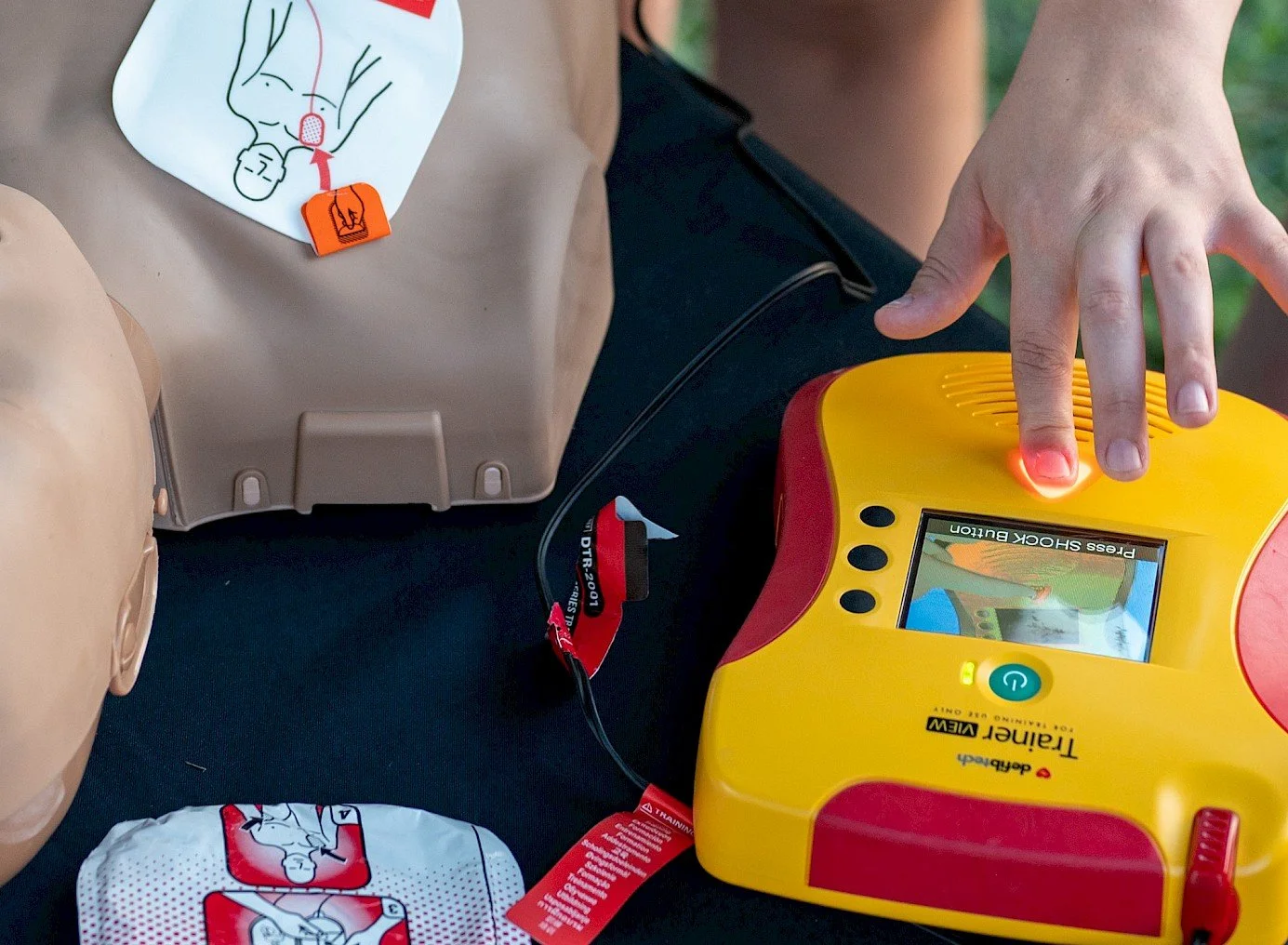 DEA: Desfibrilador Vital para Emergencias
