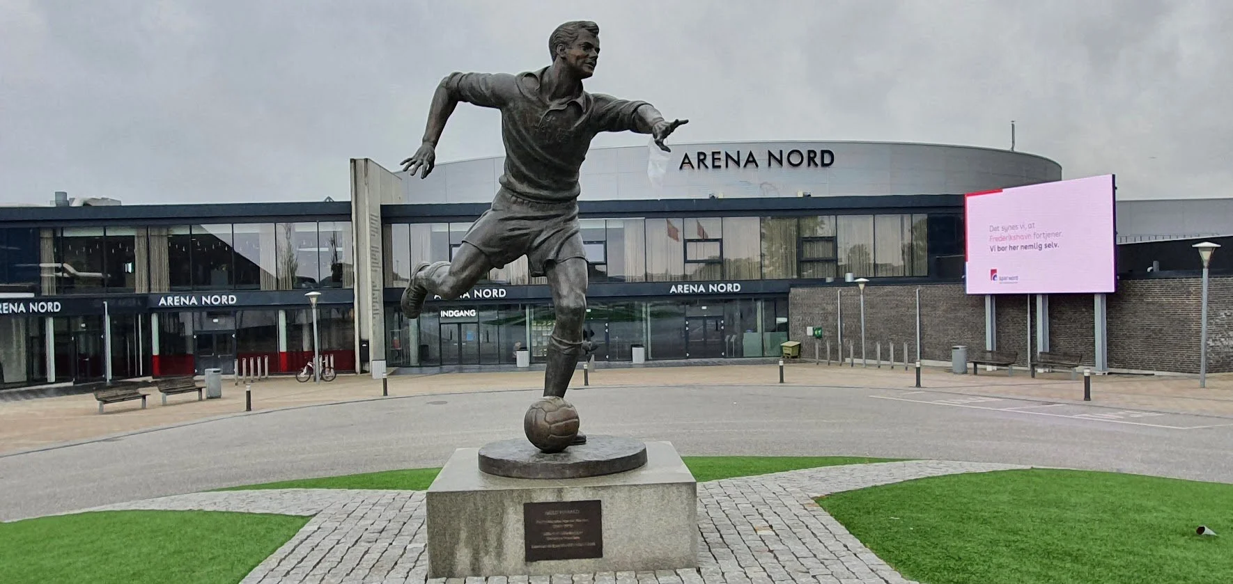 Temamøde: Idrættens små fællesskaber og store events under samme tag. Er det muligt?