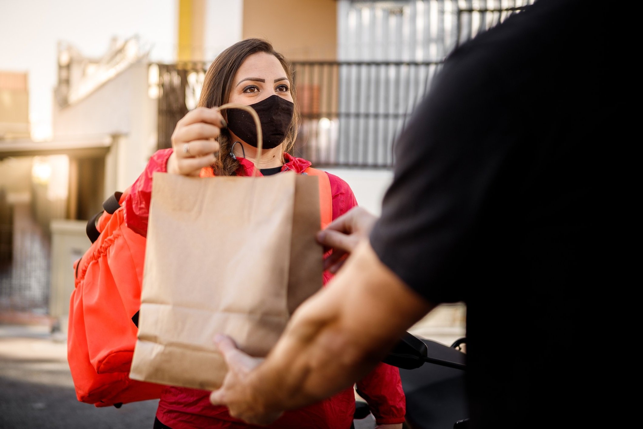 food-delivery.jpg