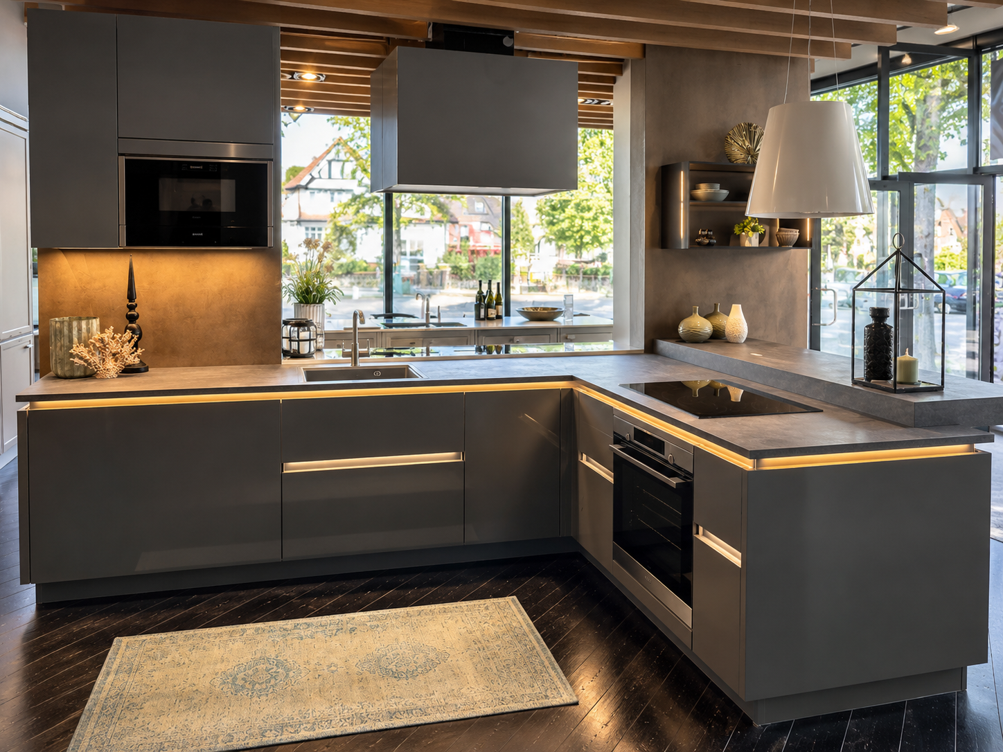 Ex Display Nolte Kuechen Lux Quartz Grey High Gloss Compact Kitchen (RRP
£16,000) Sale £5,950