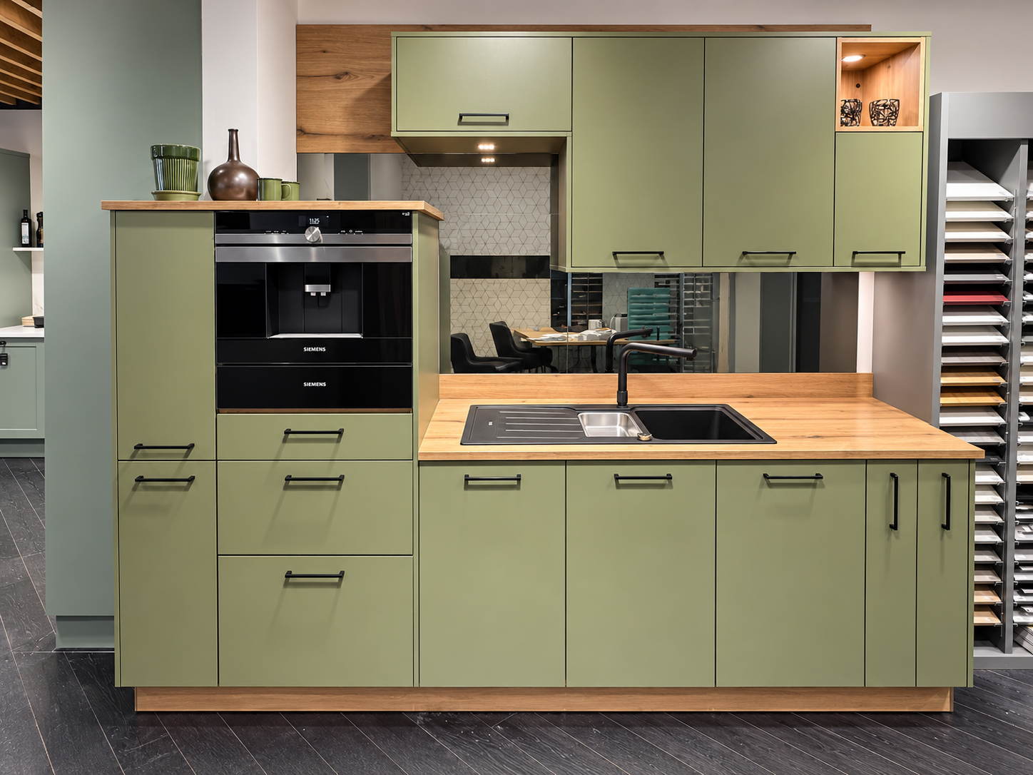 Ex Display Nolte Kuechen Volcanic Oak Kitchenette Utility (RRP £14,900) Sale
£4,995