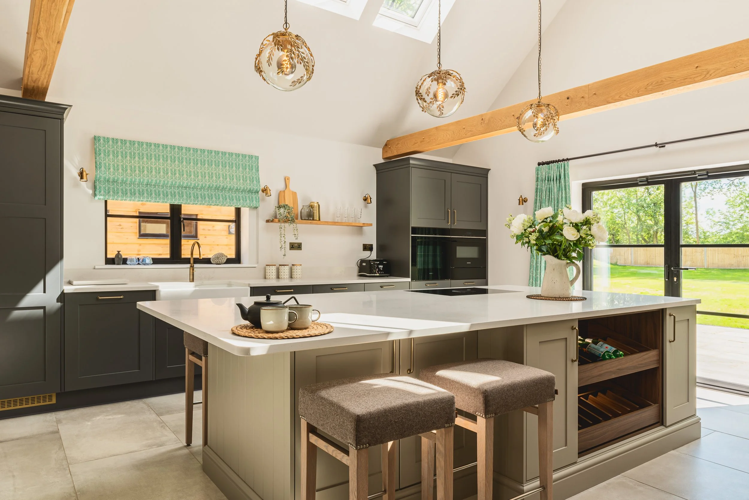 the Ultimate Guide To Kitchen Design: Large Kitchen | The Kitchen Store