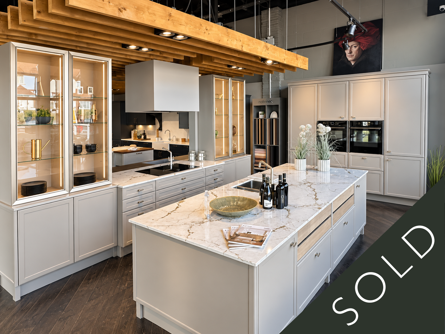 Ex Display Nolte Kuechen Torino Lack Lava & Sahara Kitchen SOLD