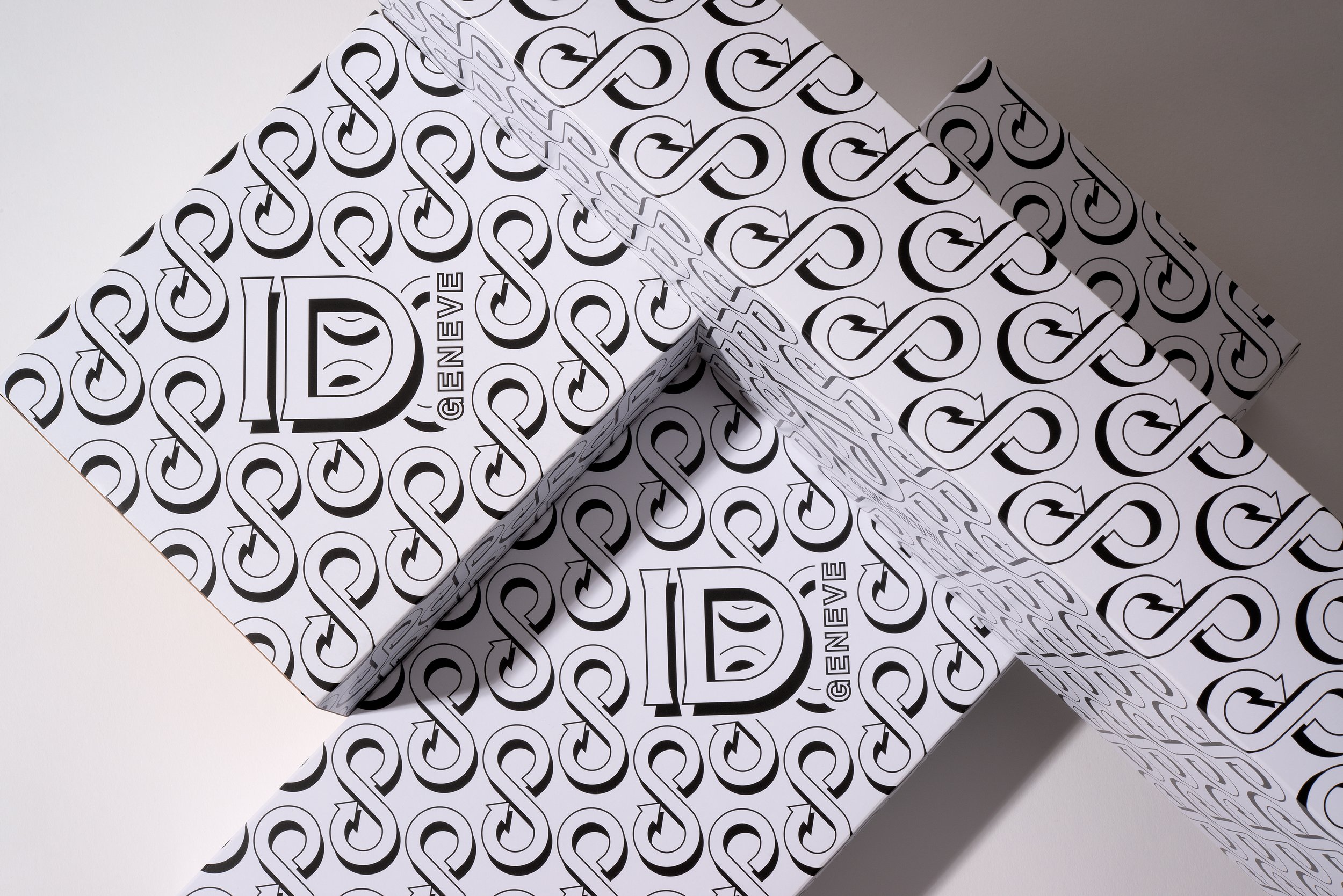 idg_packaging_fond_blanc_logo_002_photo_spectrales.jpg