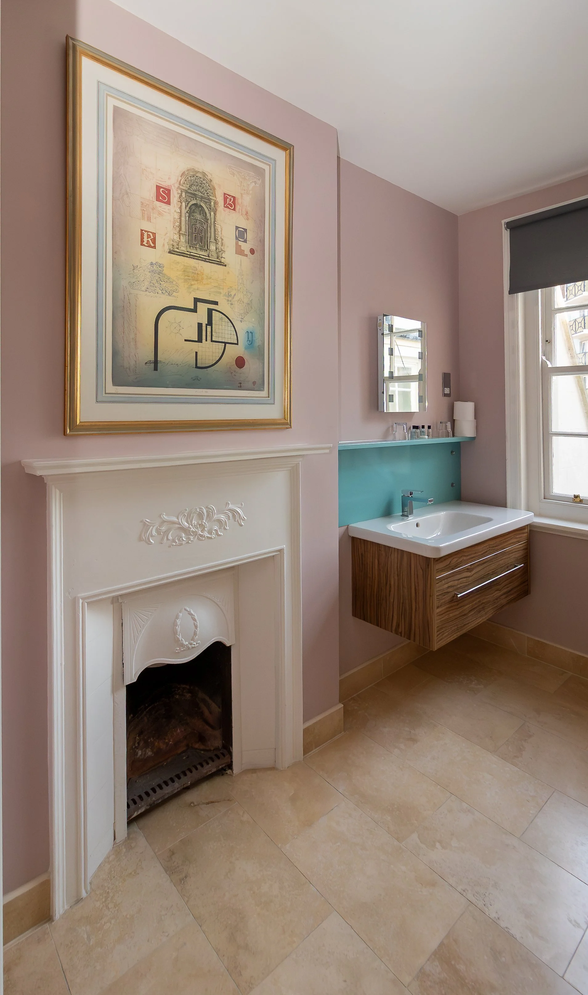 Room 1 BATHROOM.jpg