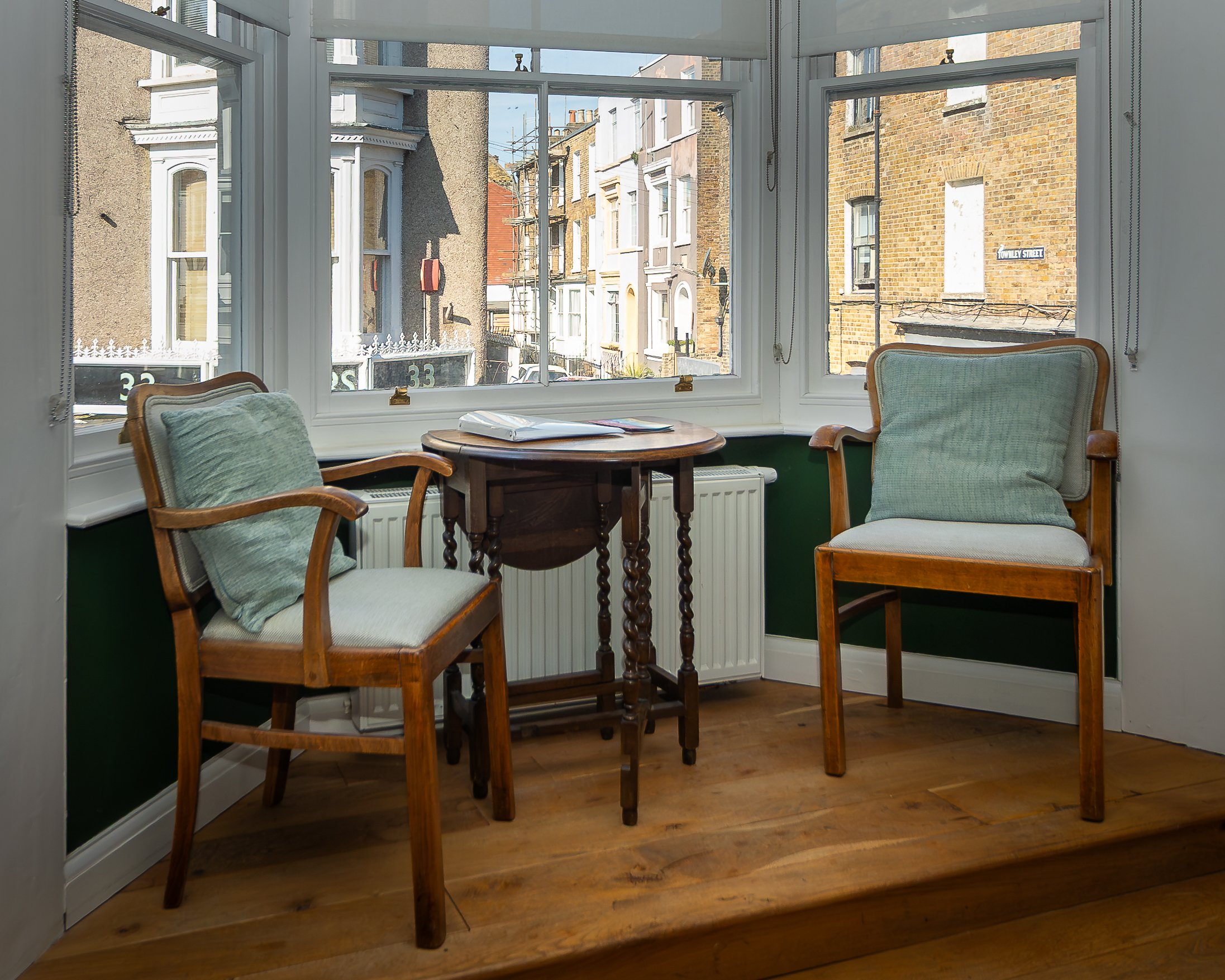Room 4 WINDOW TABLE.jpg