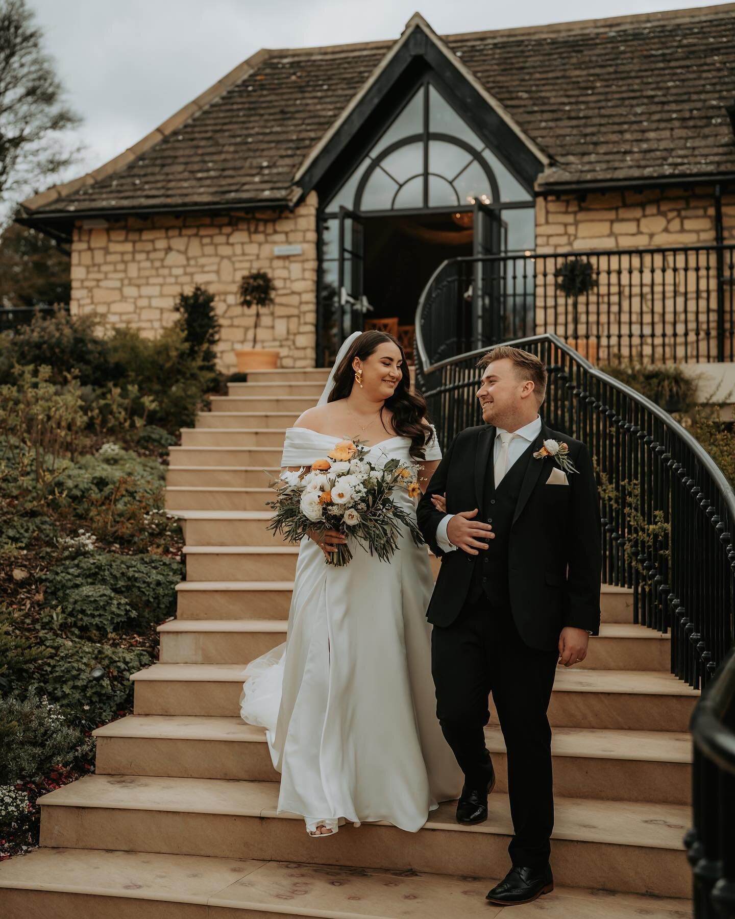 ELLA &amp; JAMIE 🤍 

Italian wedding for this wonderful couple!!! Absolutely spectacular day filled with so much love. 

The detail and attention that went into their special day was simply divine!! 🧡 

Thank you so much for choosing me to capture 