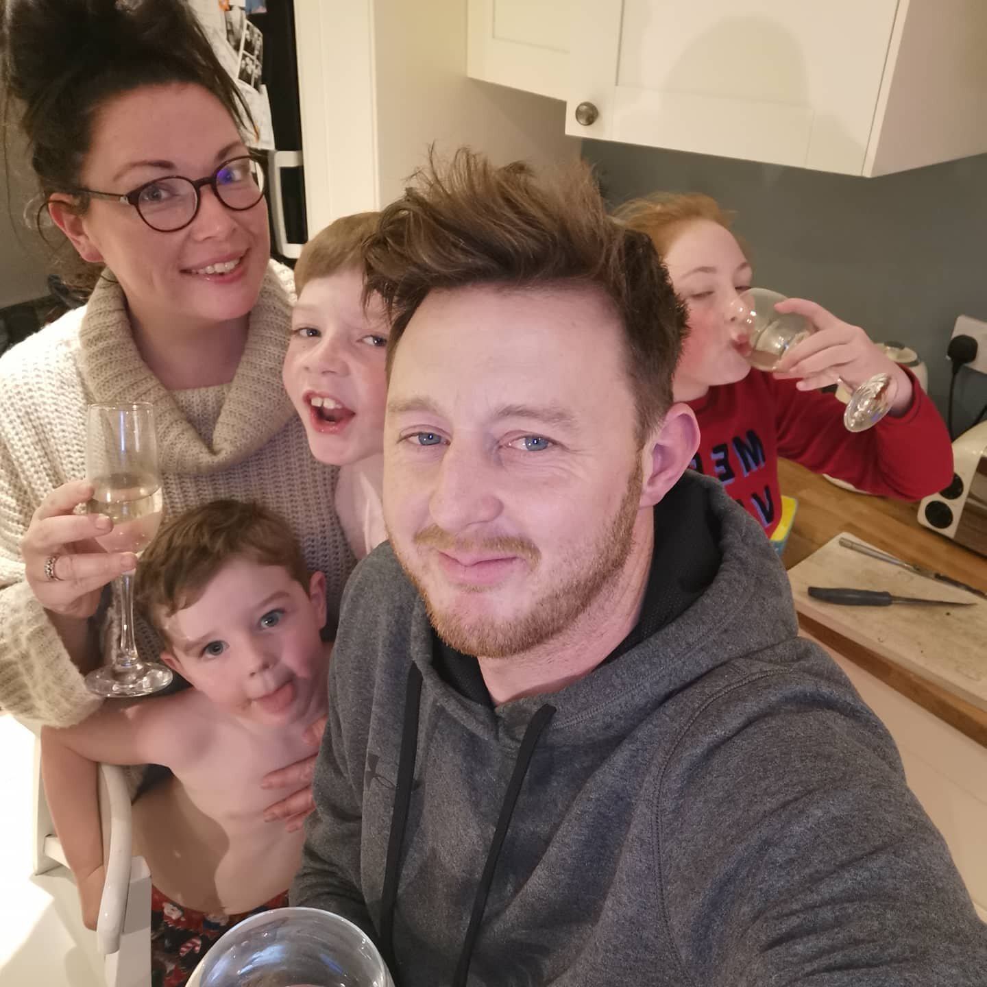 2020 complete! These lot rock my world, give me constant grief, headaches etc but I would be nothing without them. Thanks for putting up with my grumpiness, worry, constant illness, tiredness. They have got me through this crappy year. So much love f