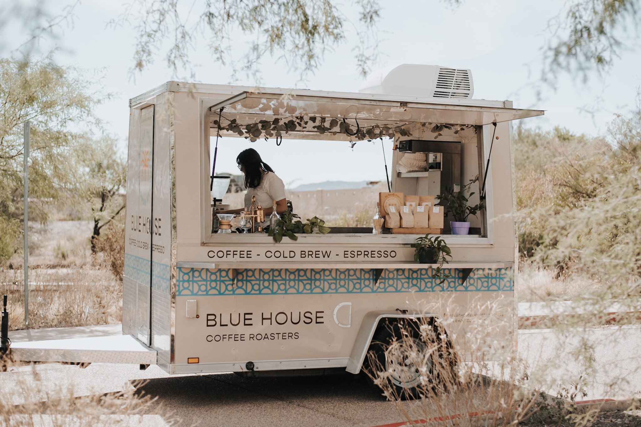 Mobile coffee sale cart