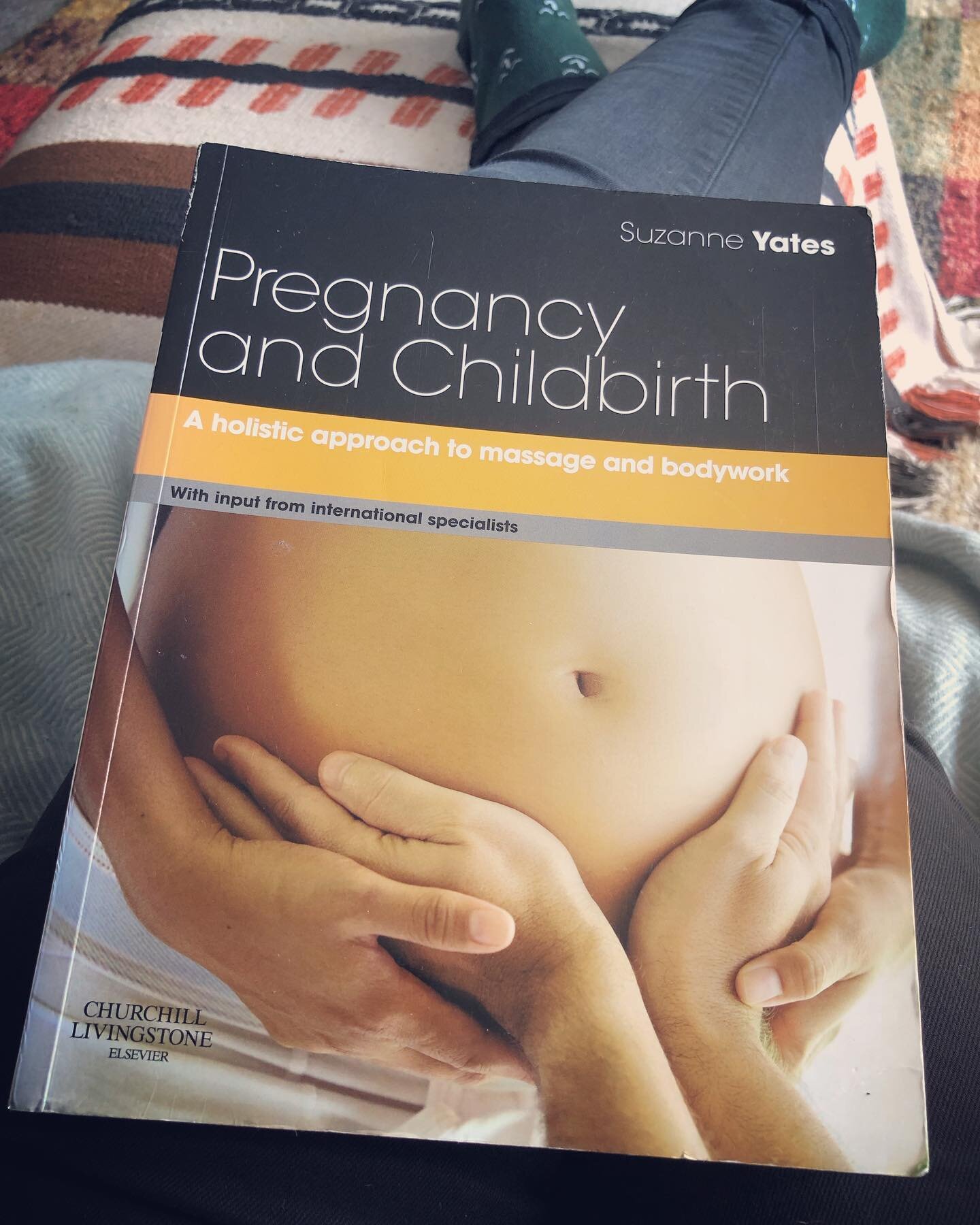 Feet up today to focus on some study - brushing up on western &amp; eastern approaches to pregnancy &amp; discovering new bodywork techniques for expectant &amp; postnatal clients 🤓📖🫄

&ldquo;In our infatuation with modern technological medicine, 