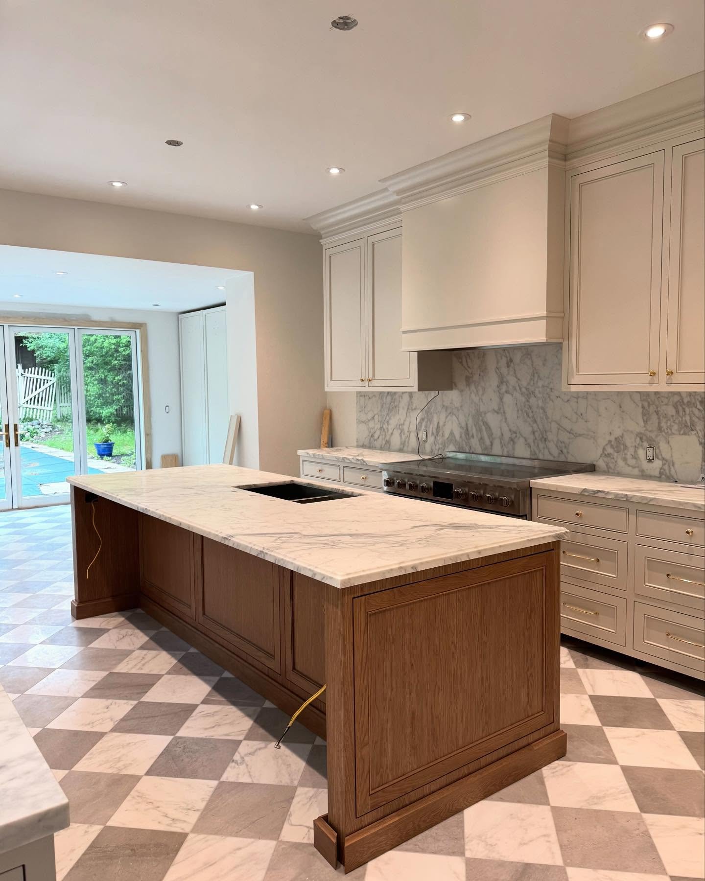 Terralta cottage update! Our countertops, custom cabinetry, and appliances are now fully installed in the kitchen. The space is finally taking shape, and we couldn&rsquo;t be more pleased with how it&rsquo;s coming together. Next up: final touches, w