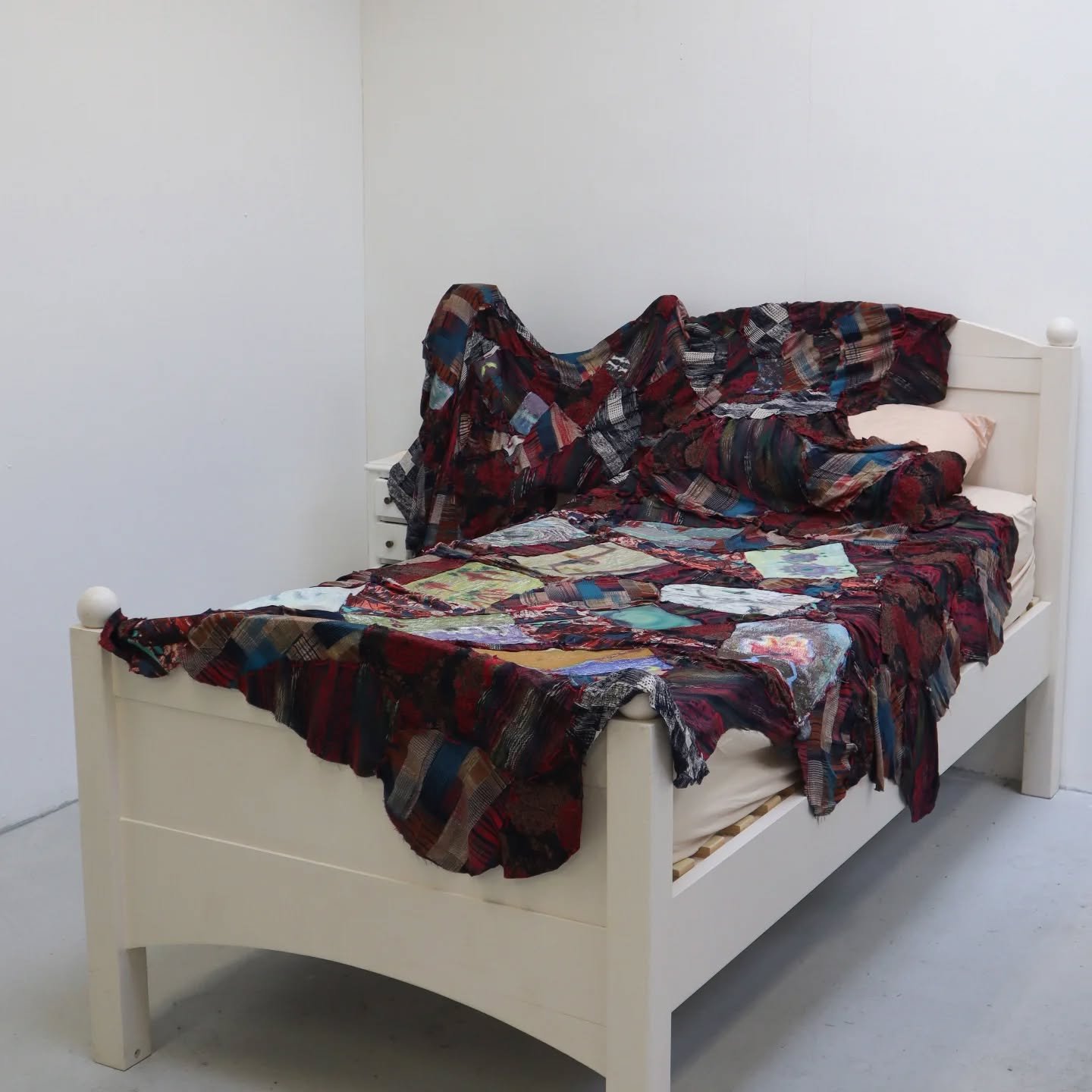 // Issue 60 - Textile Art //
Artist: Yuyang Chen
@1113marguerite
https://chenart.cargo.site/
It will never be the same
Description: It Will Never Be the Same is a fabric-based sculpture incorporating fabric inspired by the artist’s security